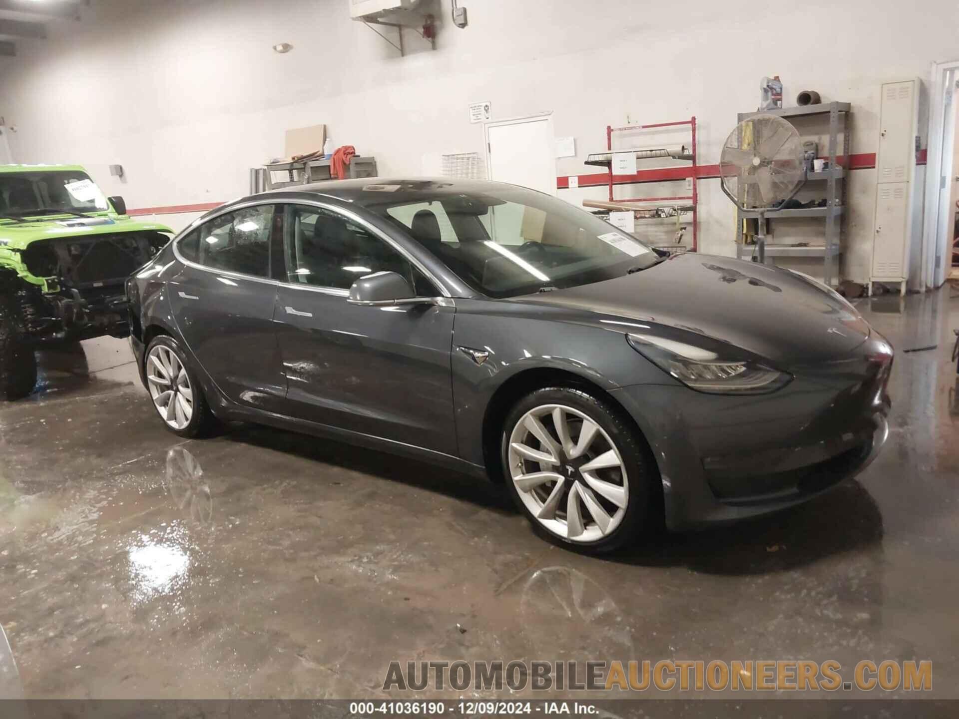 5YJ3E1EA2JF052853 TESLA MODEL 3 2018