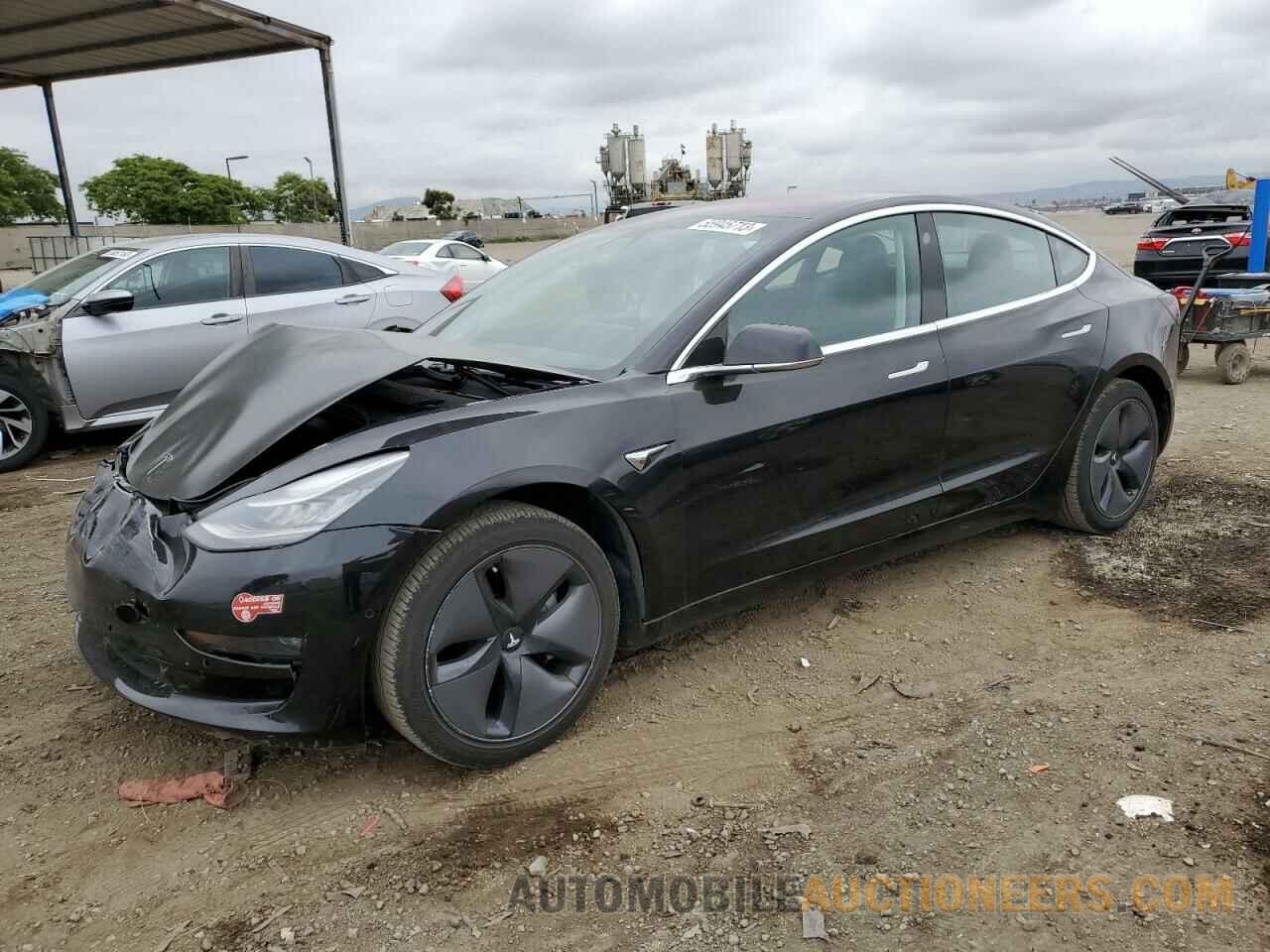 5YJ3E1EA2JF056496 TESLA MODEL 3 2018