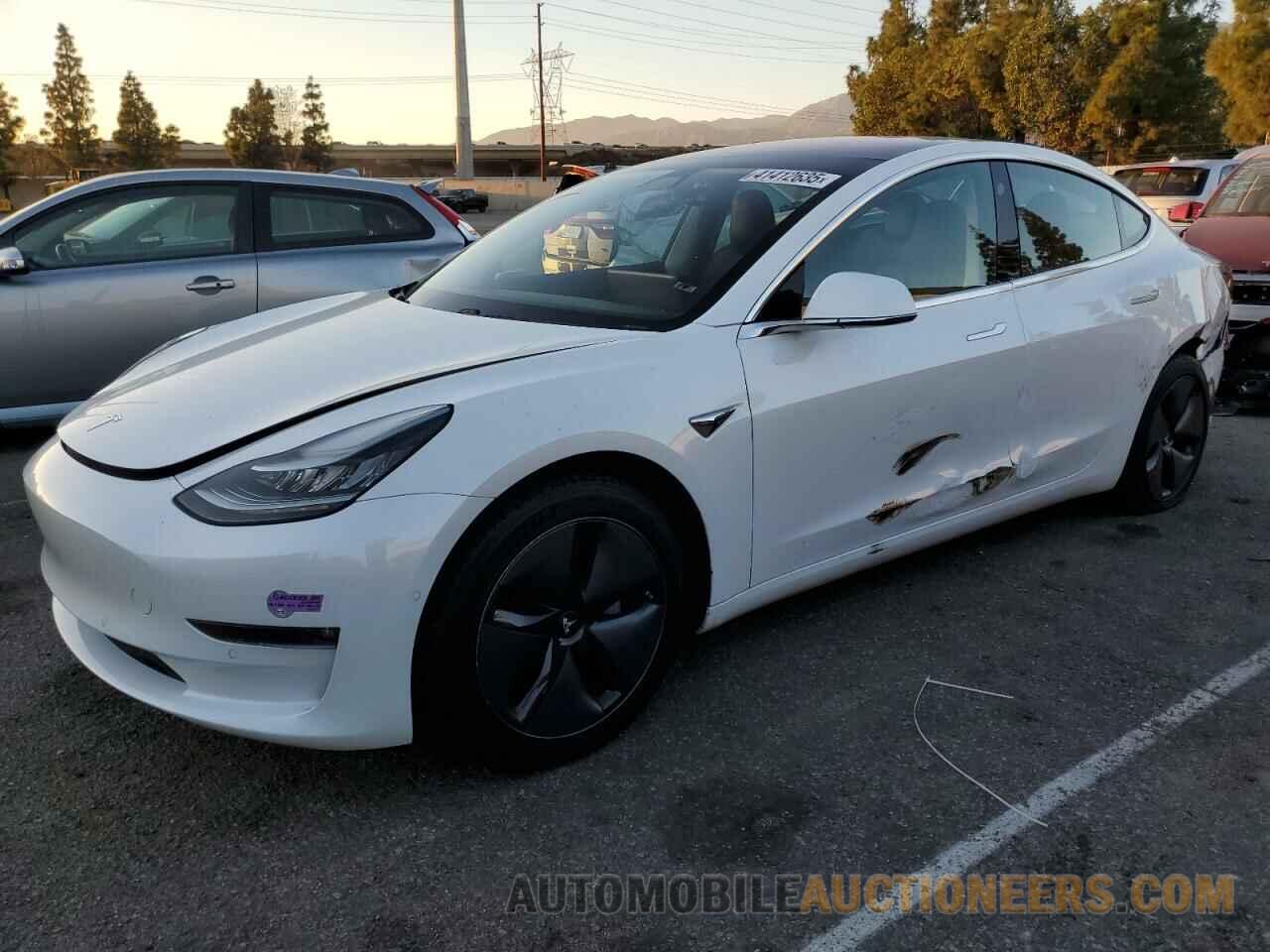 5YJ3E1EA2JF057731 TESLA MODEL 3 2018