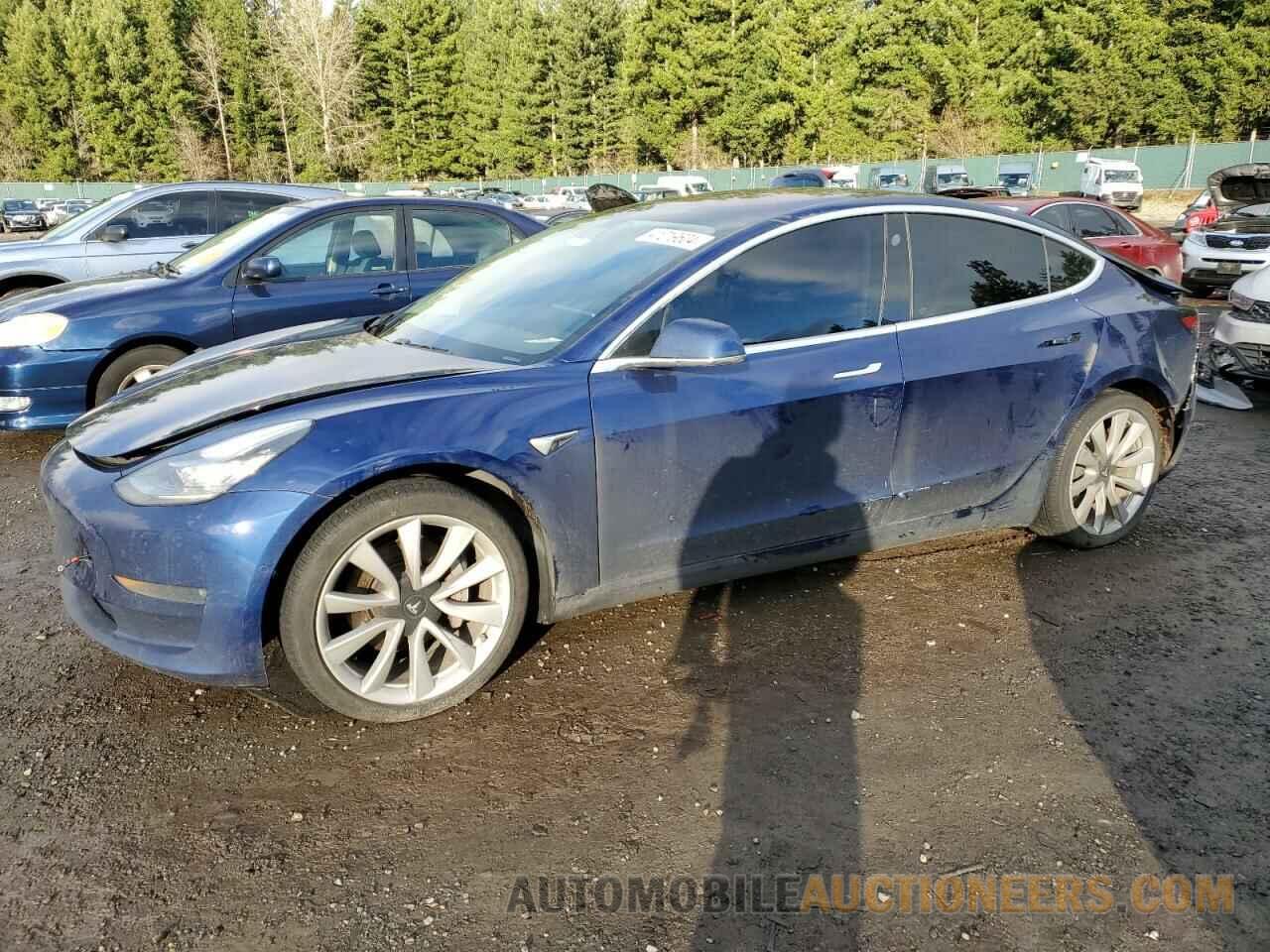 5YJ3E1EA2JF059964 TESLA MODEL 3 2018