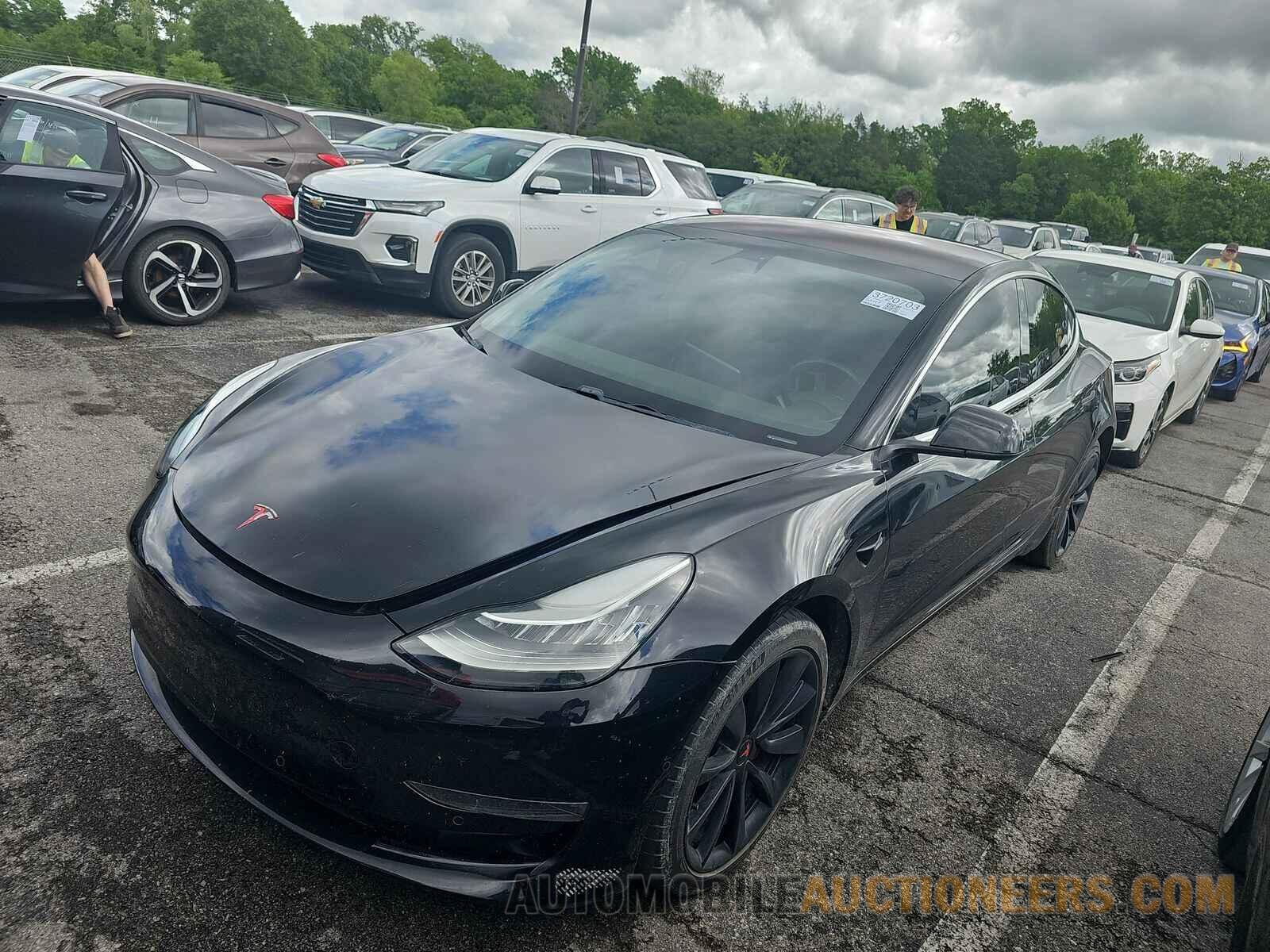 5YJ3E1EA2JF075937 Tesla Model 3 2018