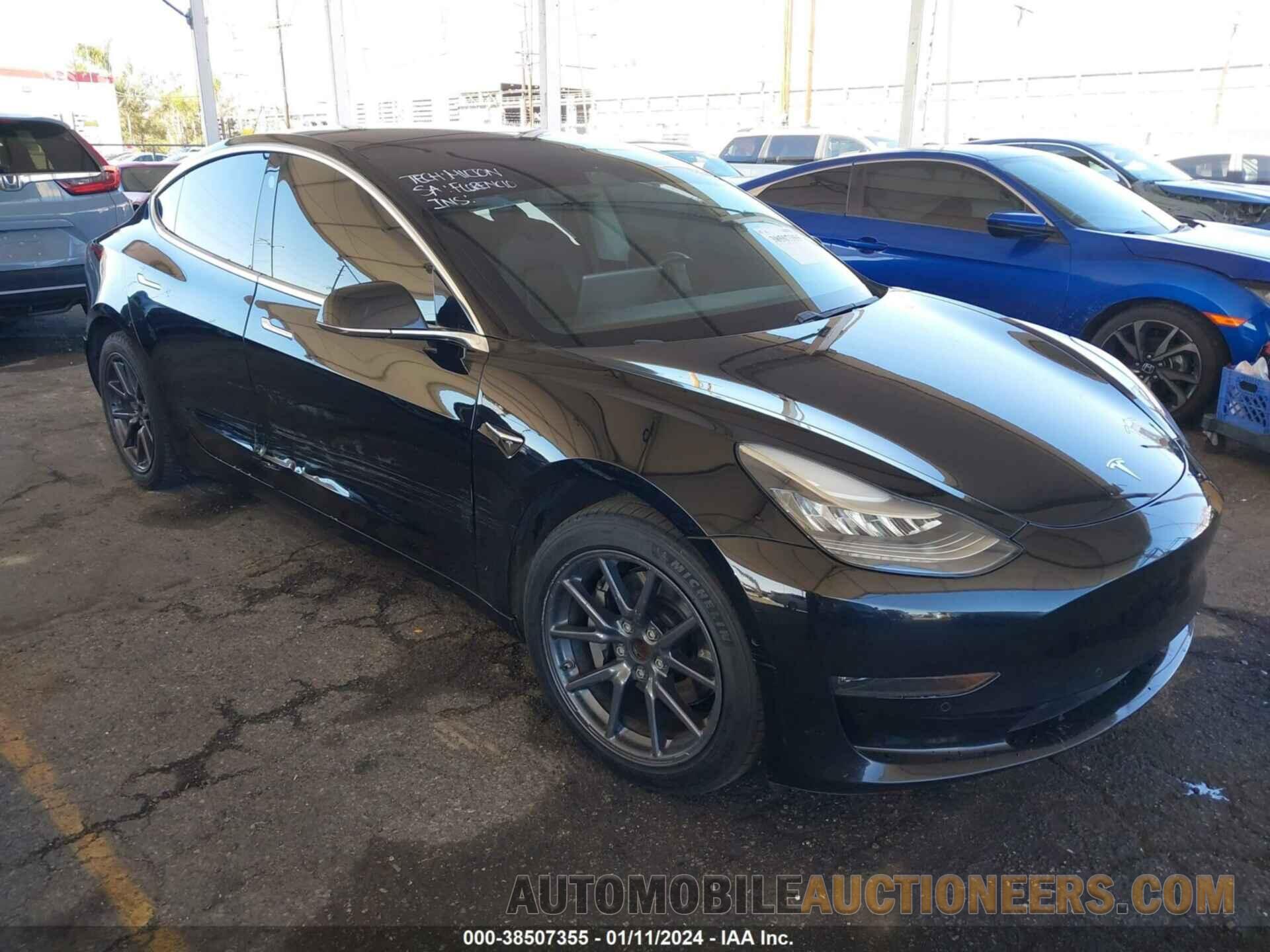 5YJ3E1EA2JF098280 TESLA MODEL 3 2018