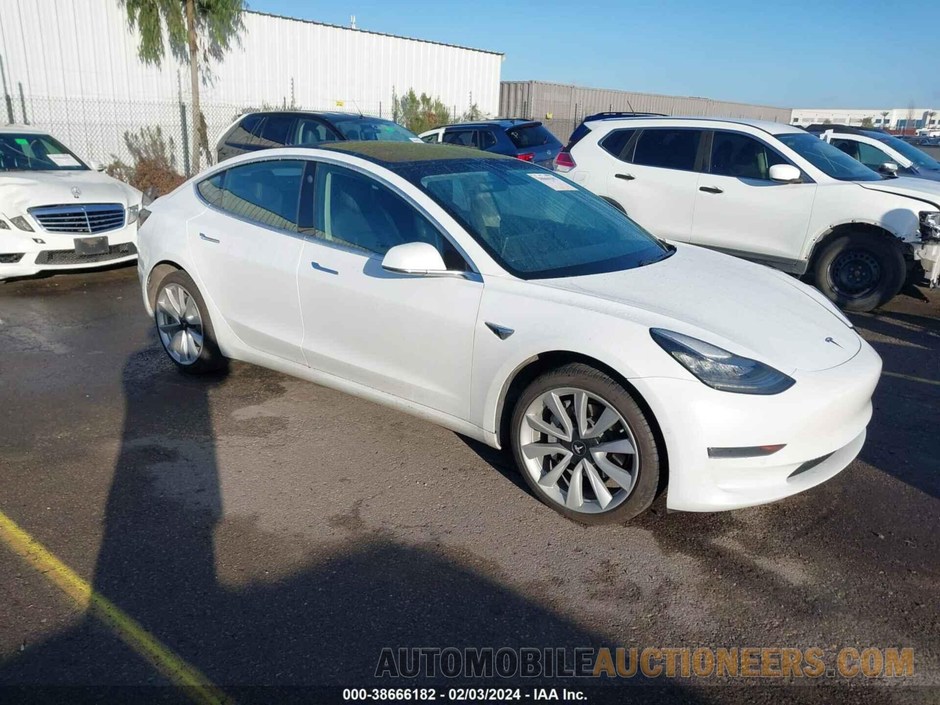 5YJ3E1EA2JF108242 TESLA MODEL 3 2018