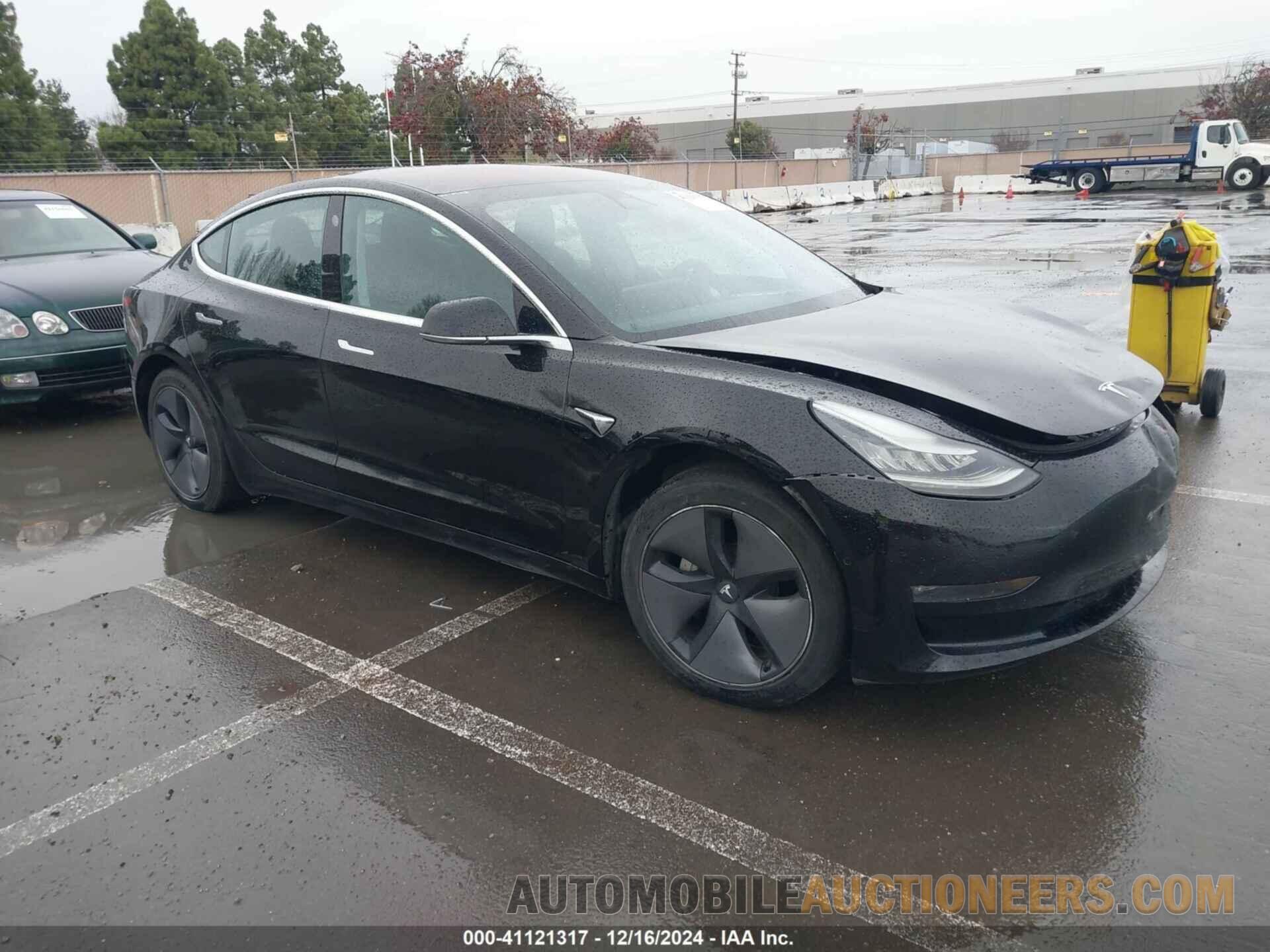 5YJ3E1EA2JF152077 TESLA MODEL 3 2018