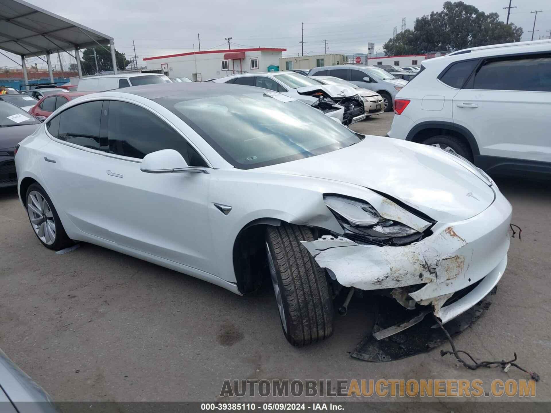 5YJ3E1EA2JF164990 TESLA MODEL 3 2018