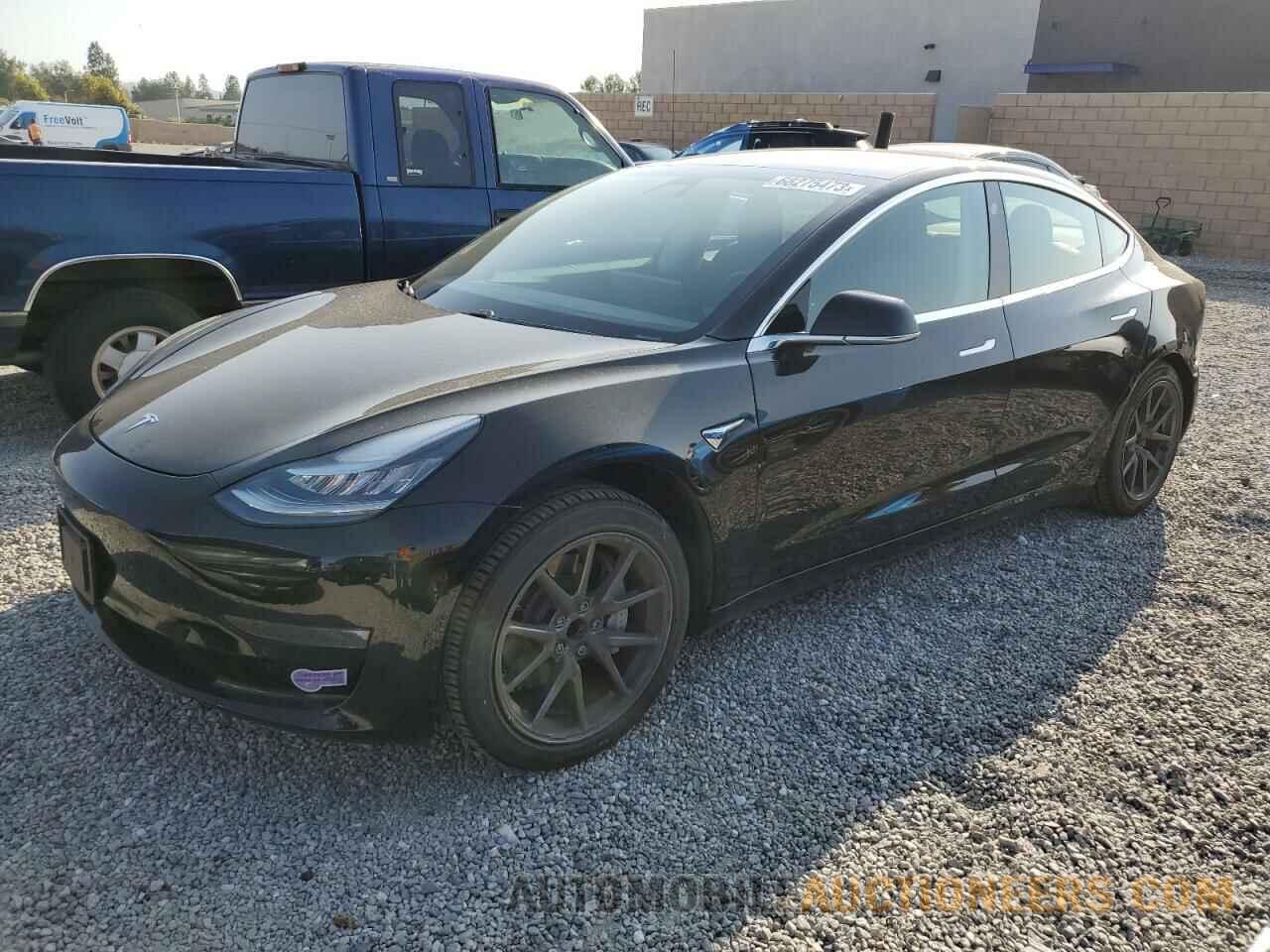 5YJ3E1EA2JF172023 TESLA MODEL 3 2018