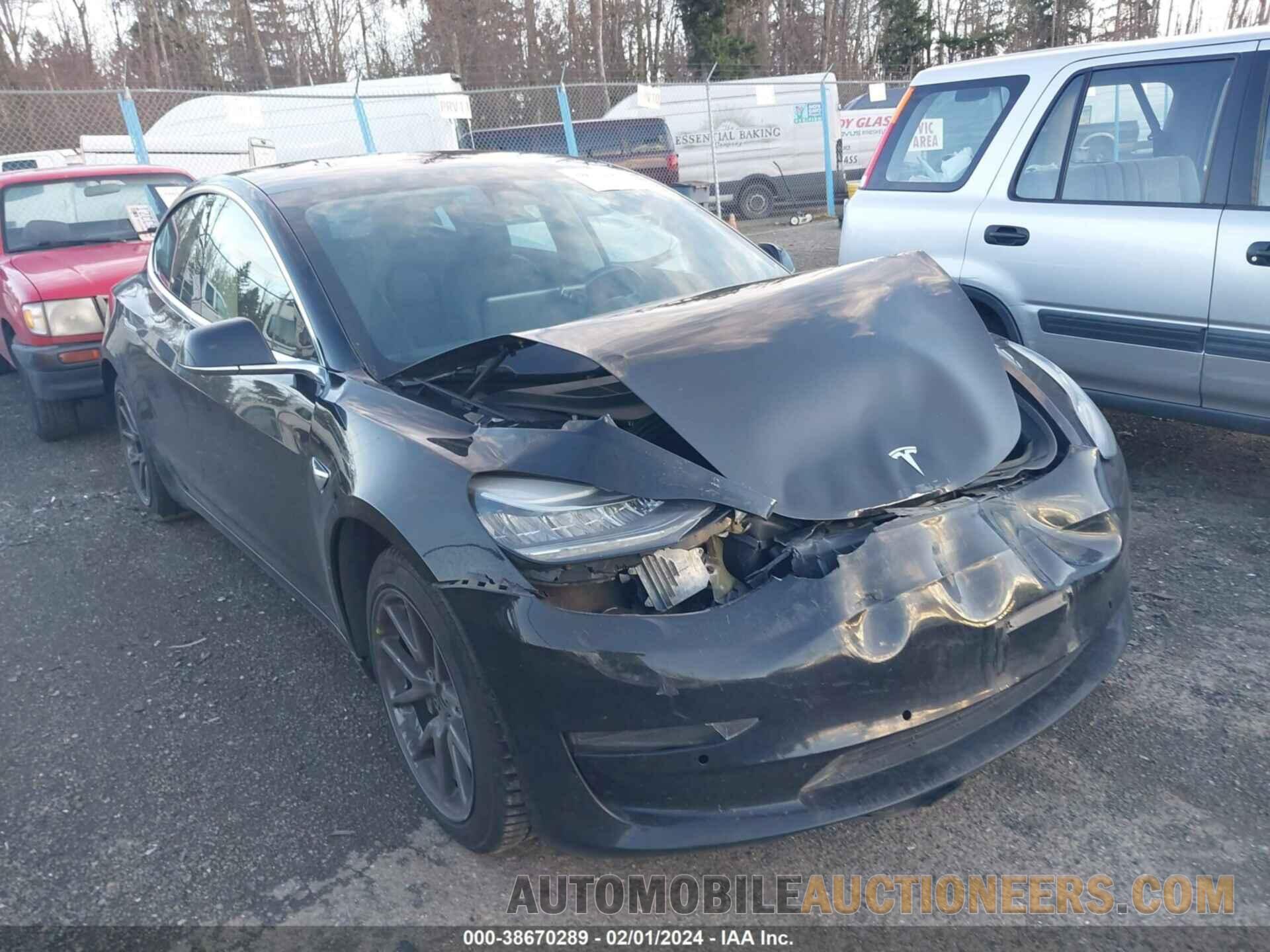 5YJ3E1EA2JF173401 TESLA MODEL 3 2018