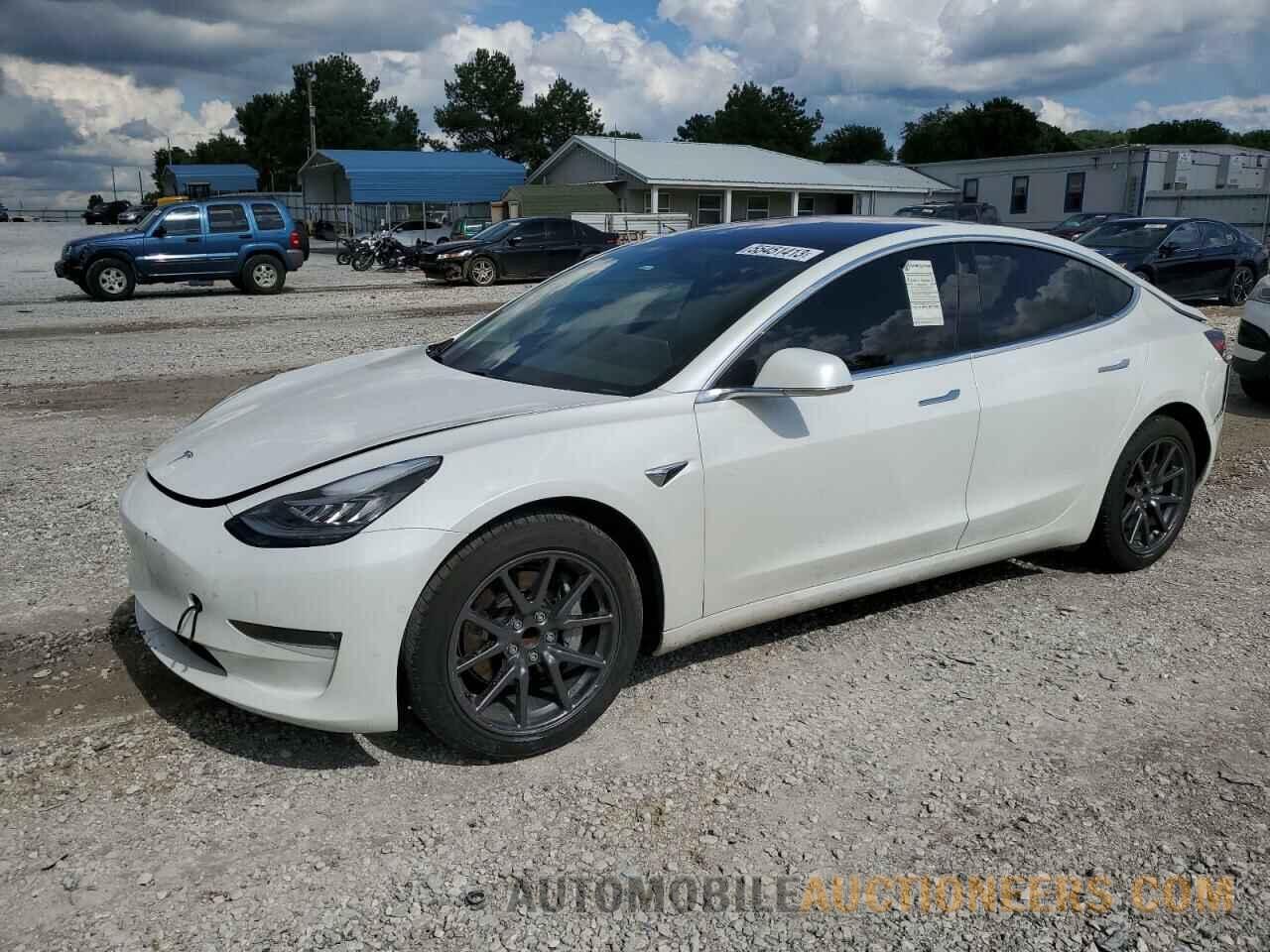 5YJ3E1EA2KF299842 TESLA MODEL 3 2019