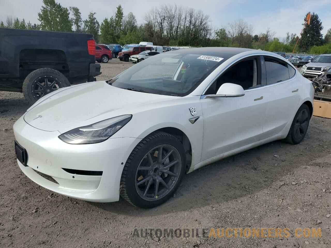 5YJ3E1EA2KF300262 TESLA MODEL 3 2019