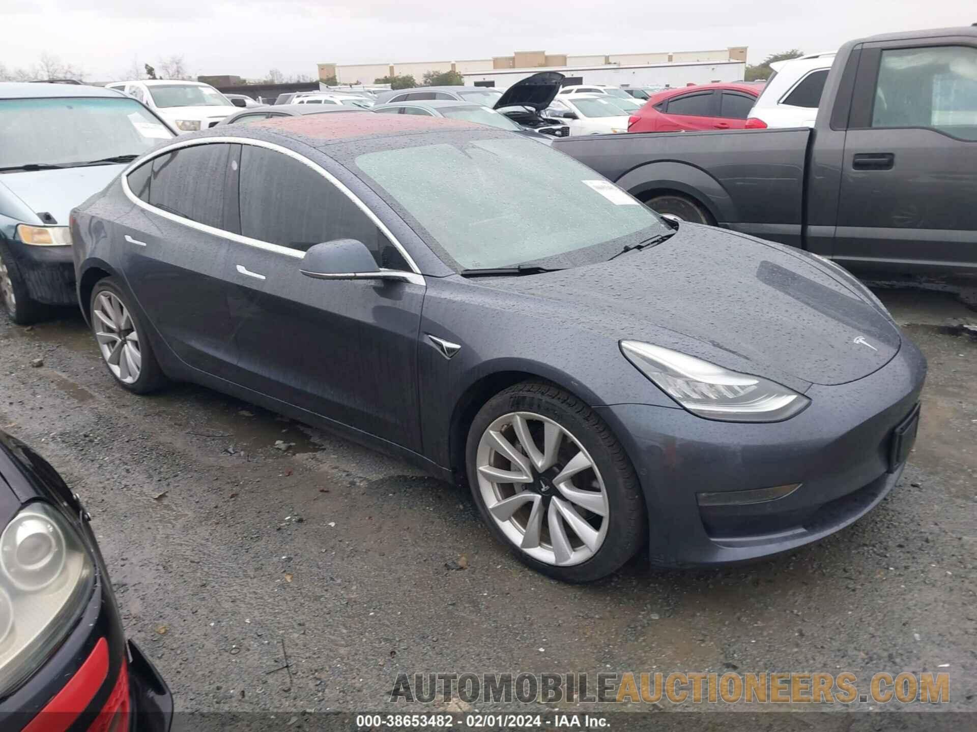 5YJ3E1EA2KF300956 TESLA MODEL 3 2019