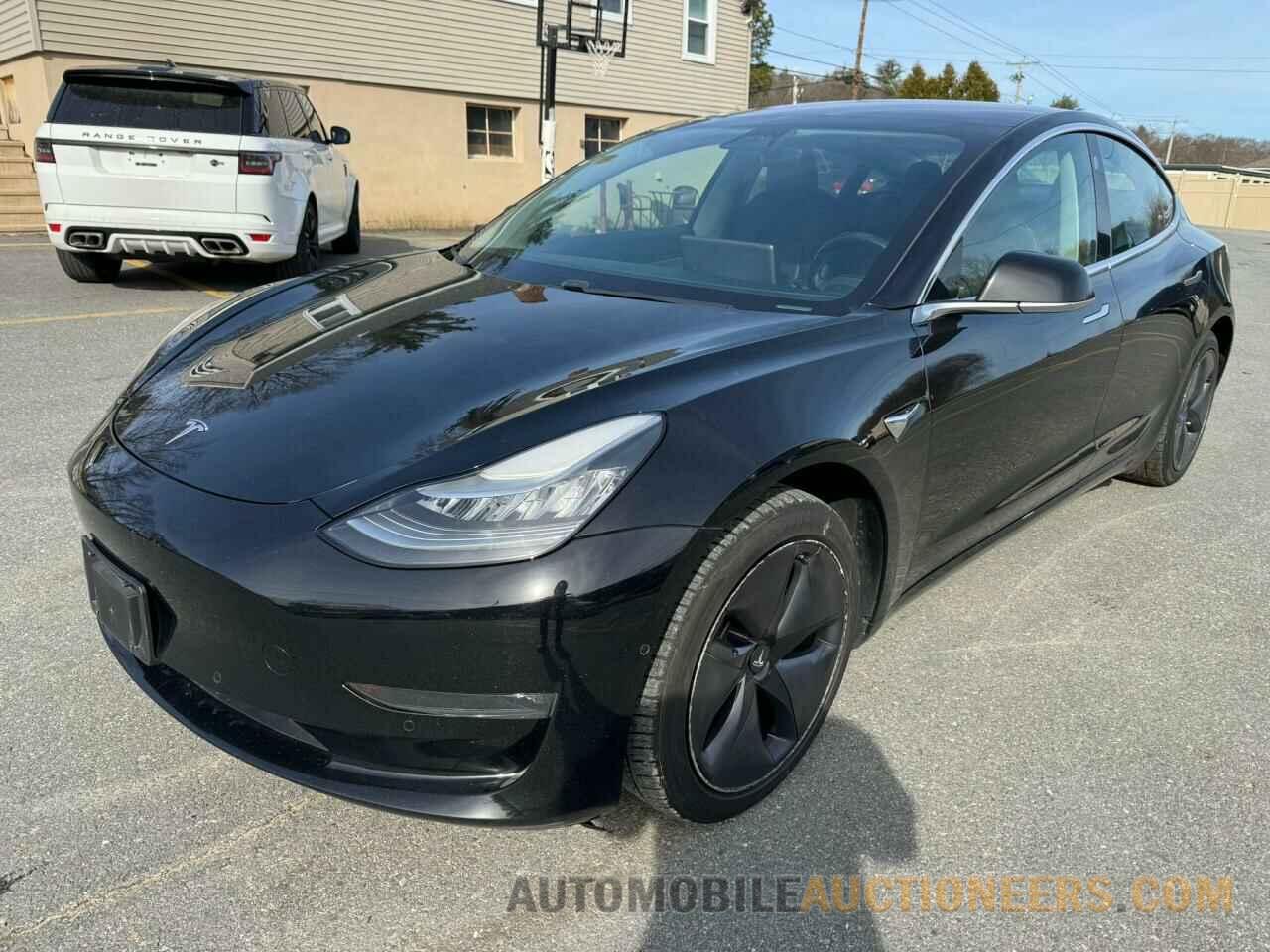 5YJ3E1EA2KF305199 TESLA MODEL 3 2019