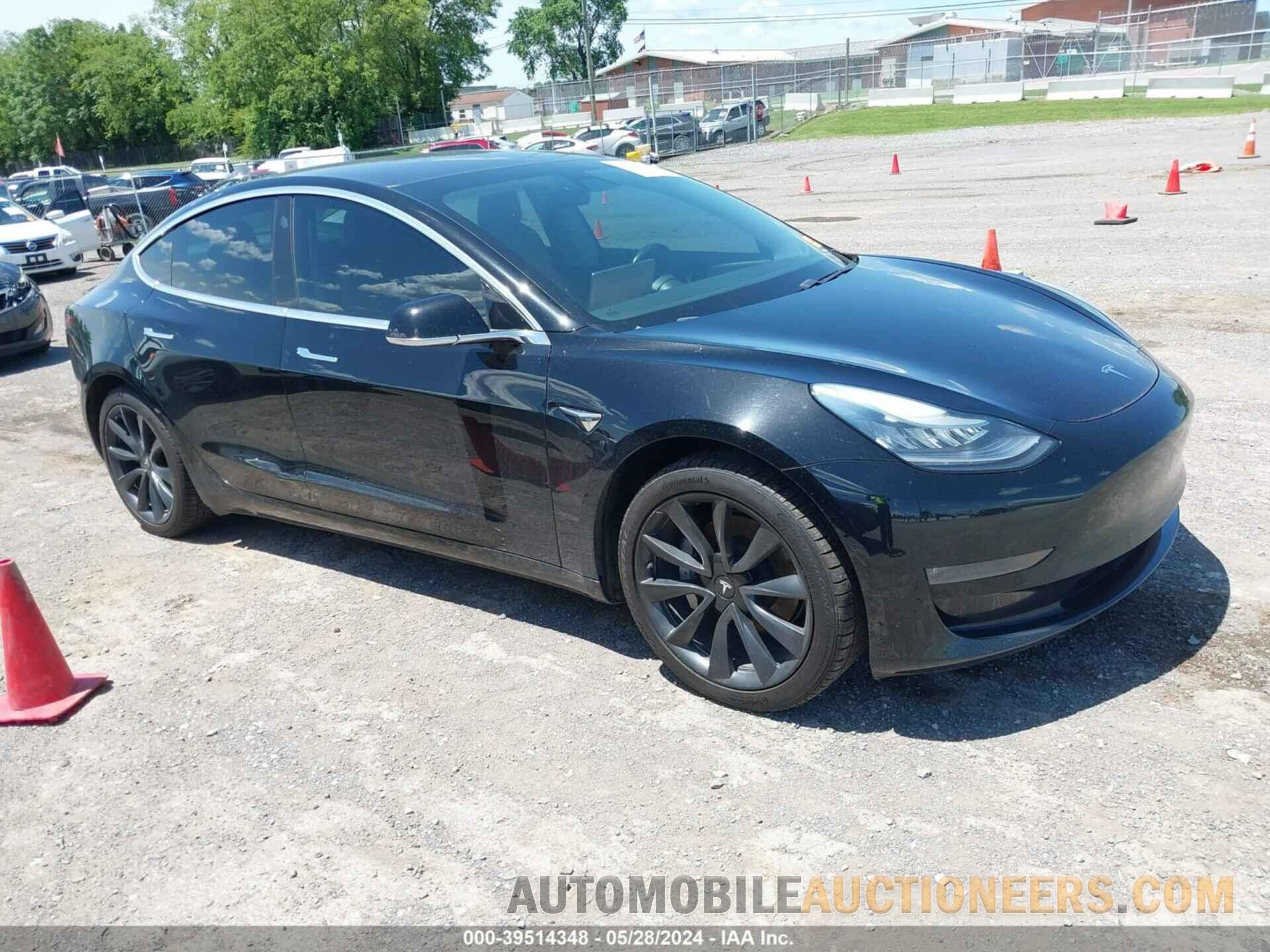 5YJ3E1EA2KF305977 TESLA MODEL 3 2019