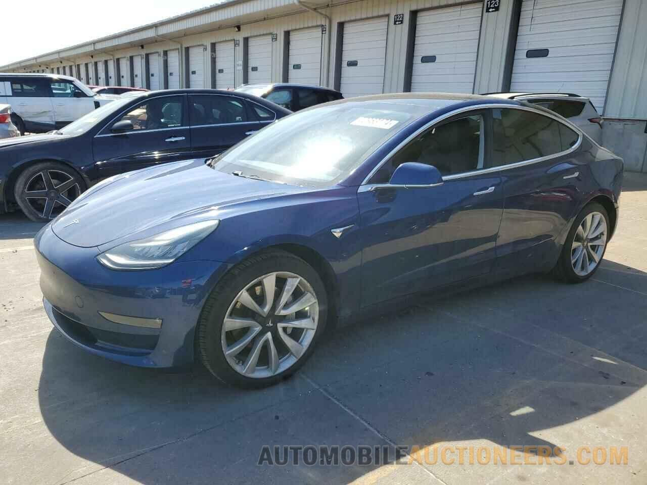 5YJ3E1EA2KF331981 TESLA MODEL 3 2019