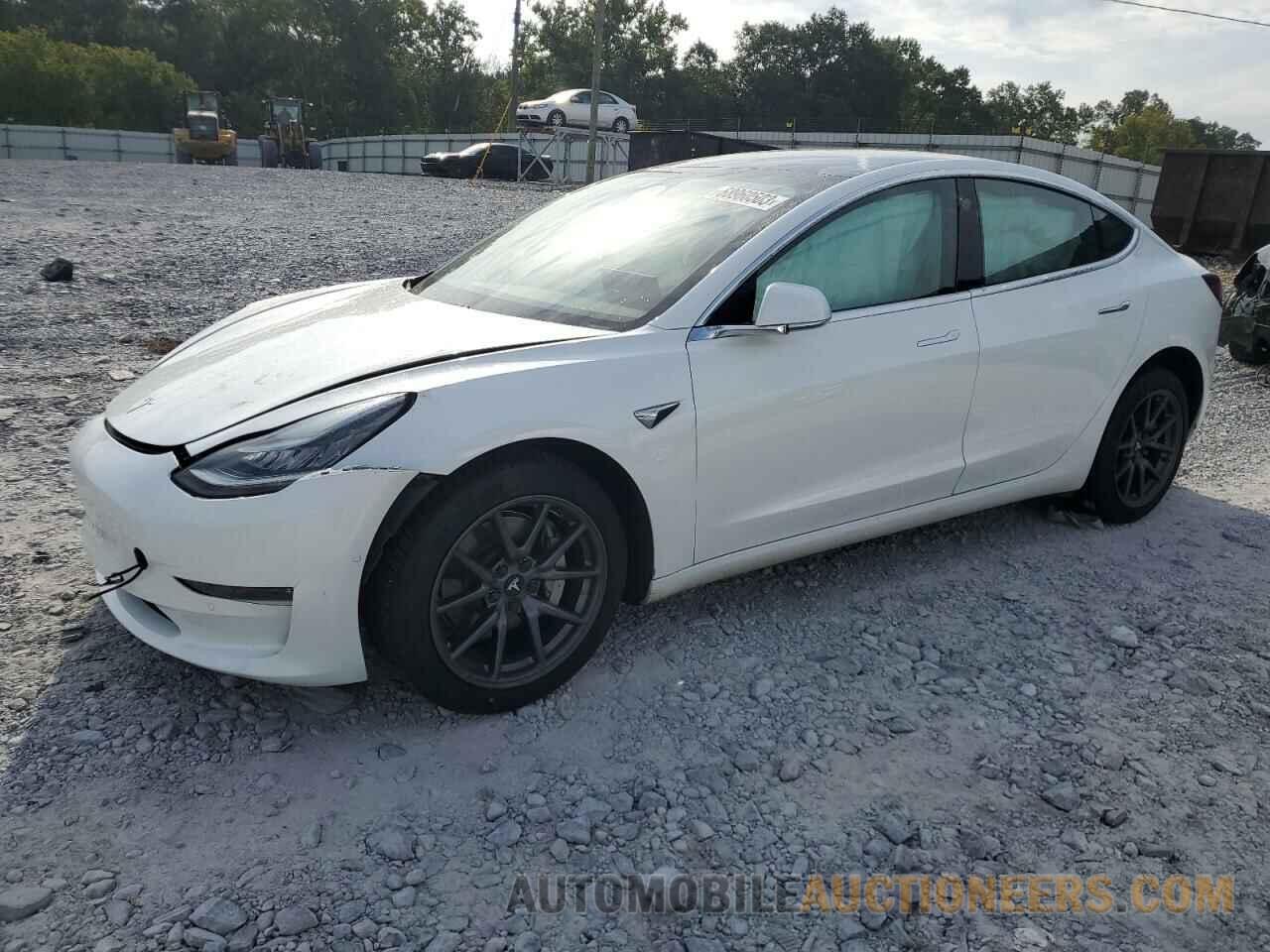 5YJ3E1EA2KF397236 TESLA MODEL 3 2019