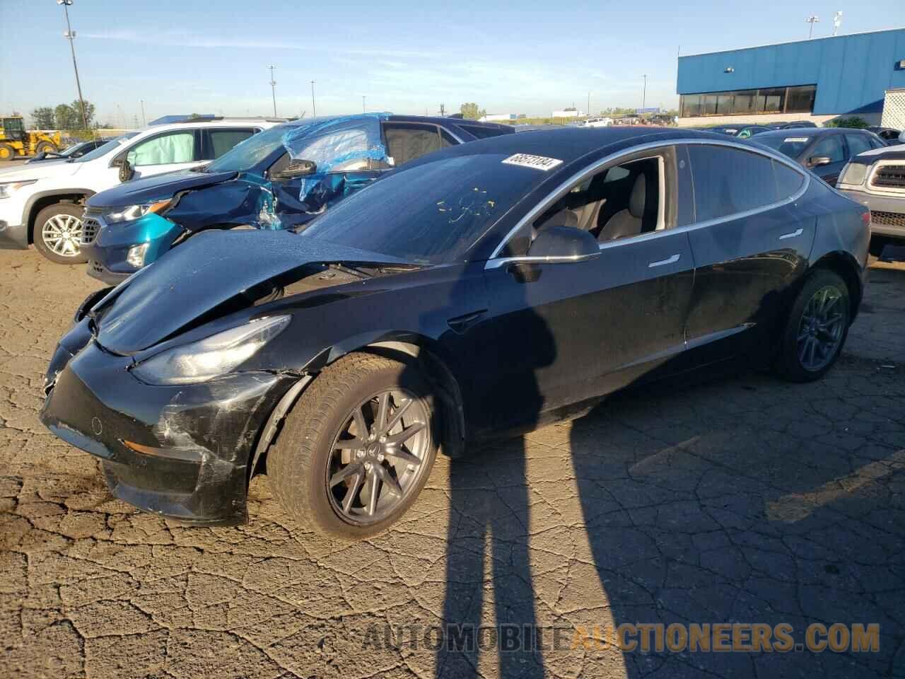 5YJ3E1EA2KF399651 TESLA MODEL 3 2019