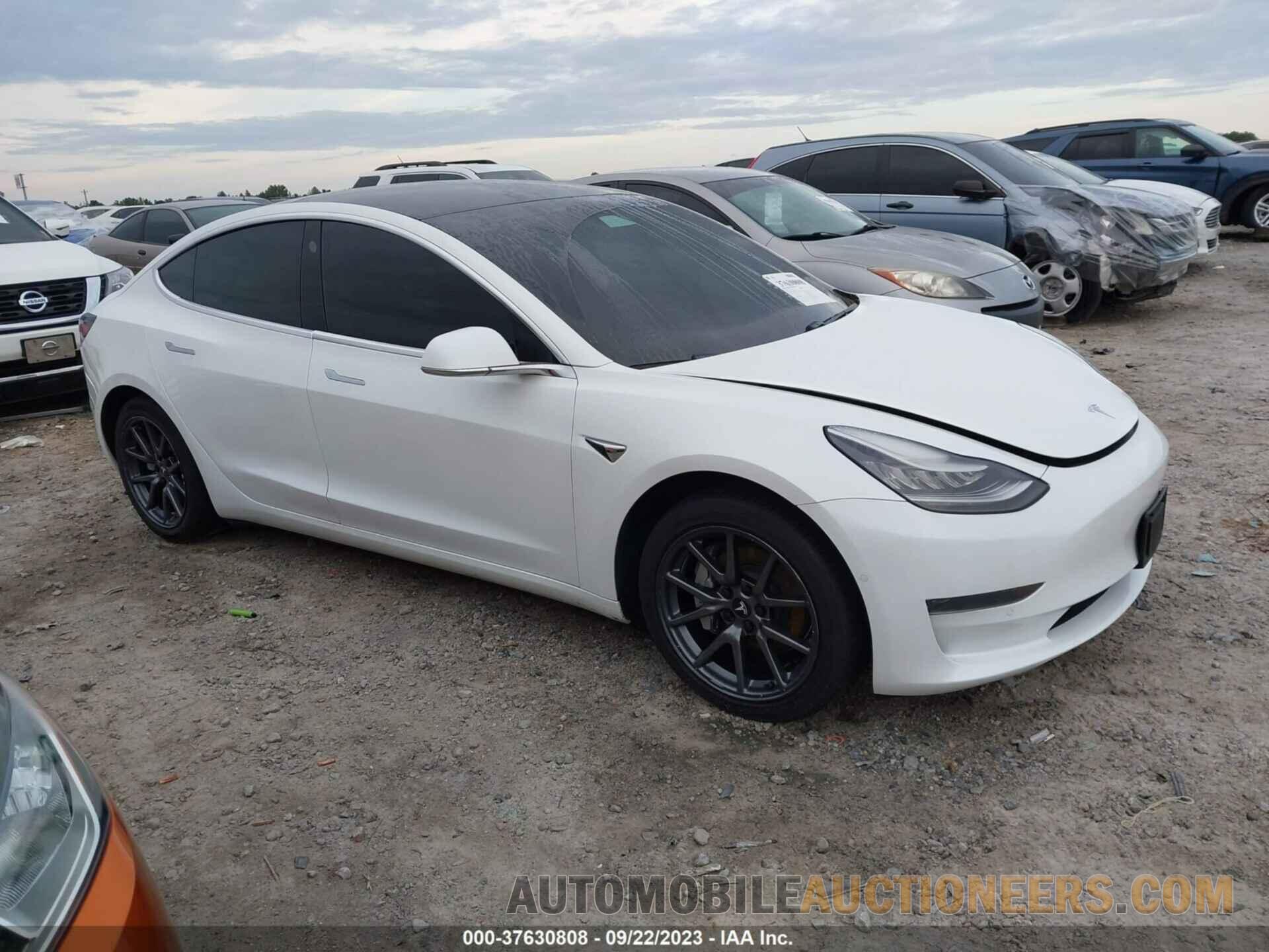 5YJ3E1EA2KF447584 TESLA MODEL 3 2019