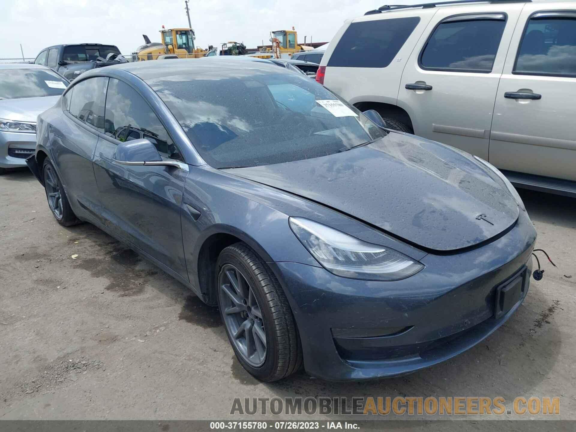 5YJ3E1EA2LF643896 TESLA MODEL 3 2020