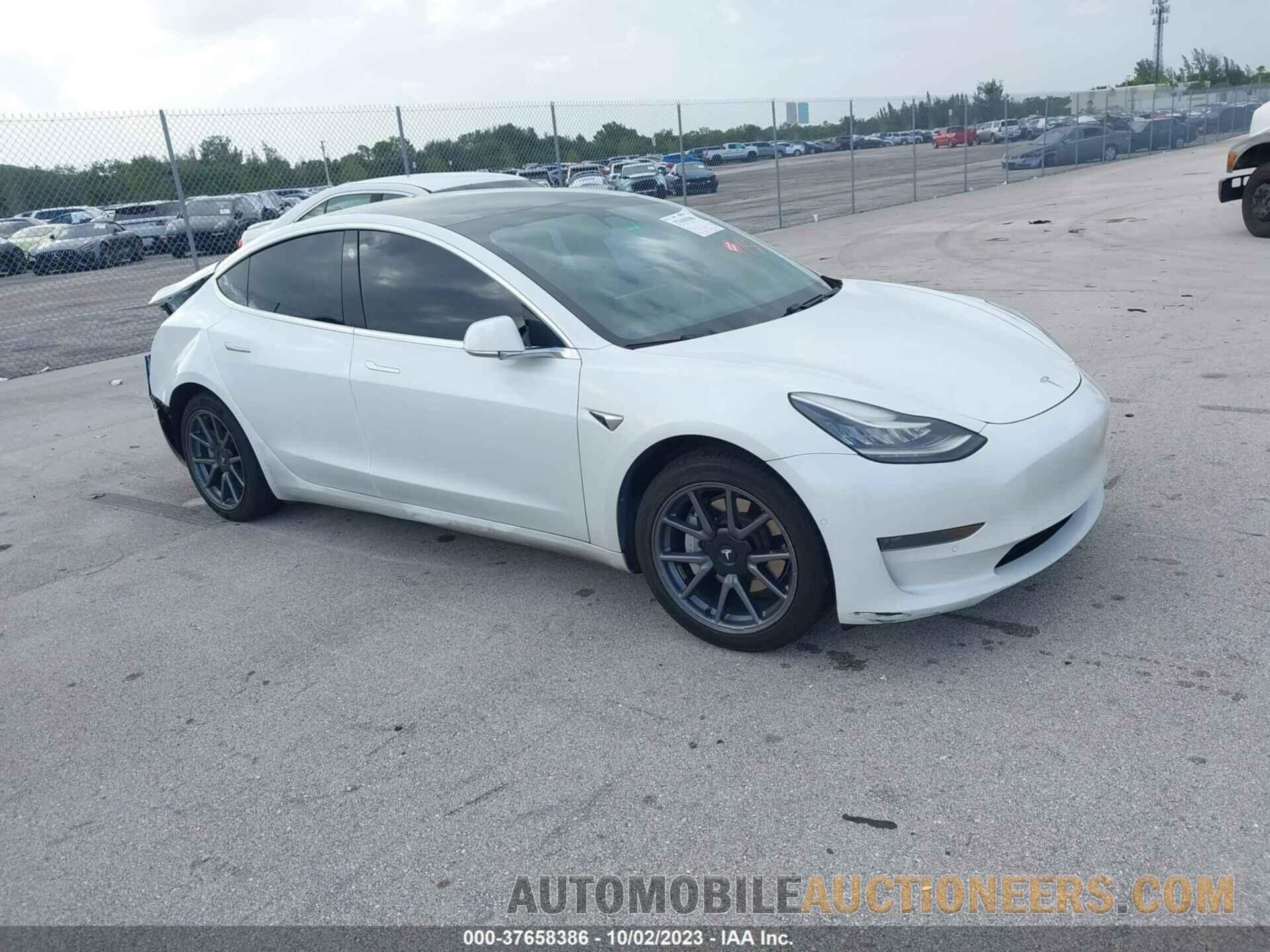 5YJ3E1EA2LF792504 TESLA MODEL 3 2020