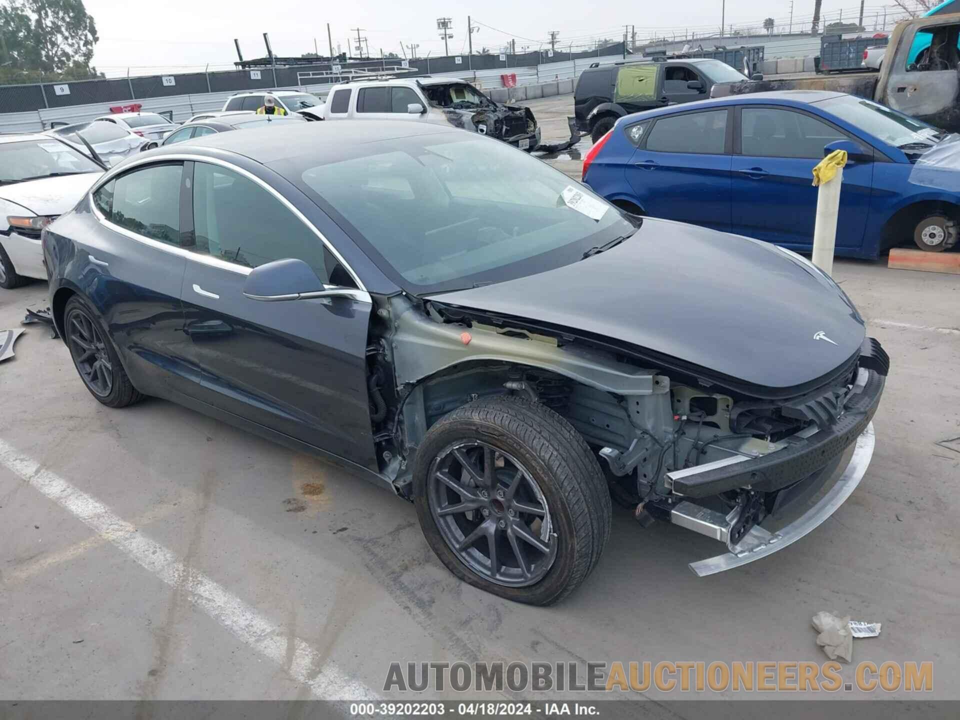 5YJ3E1EA2LF798951 TESLA MODEL 3 2020