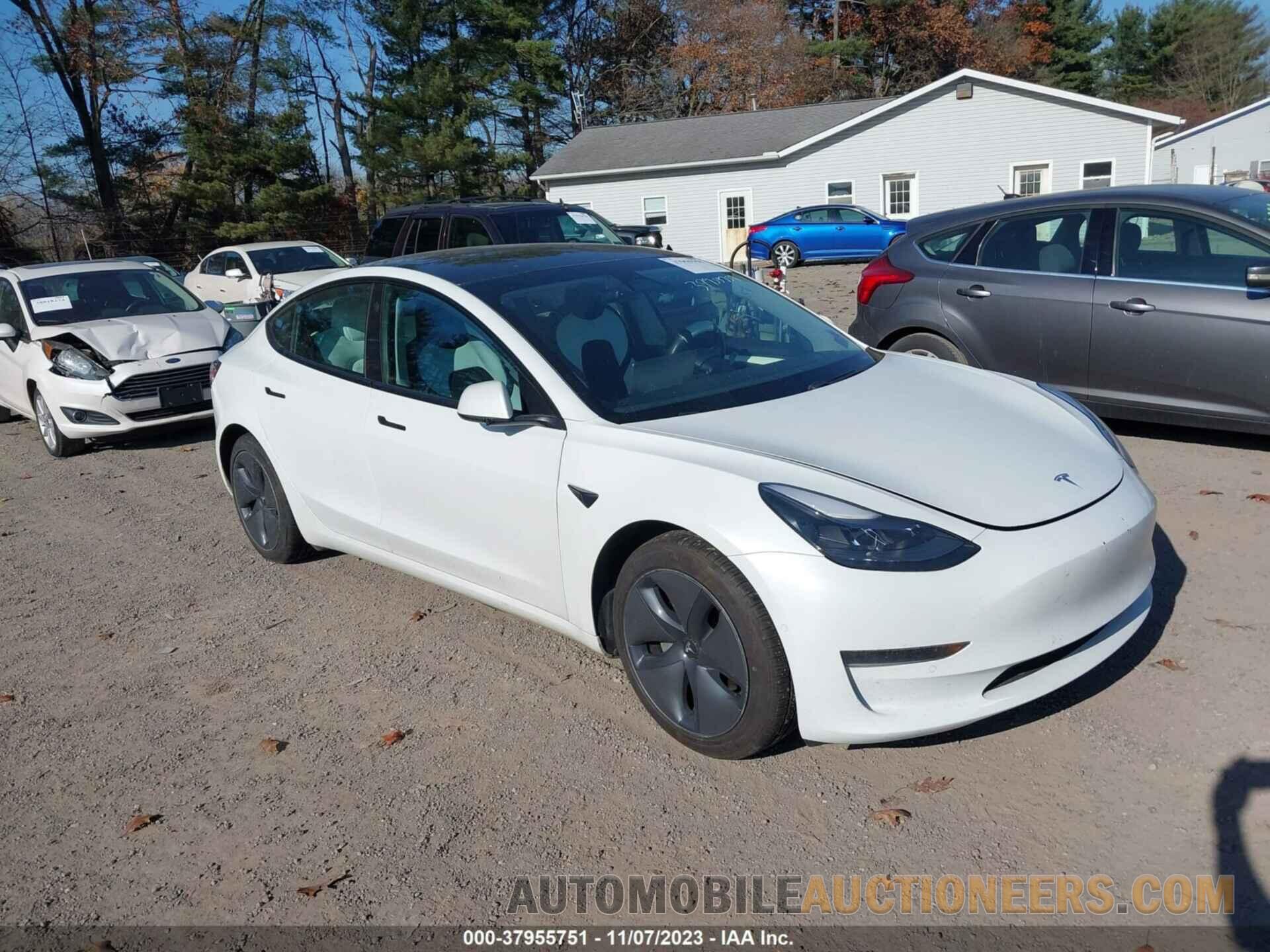 5YJ3E1EA2MF026032 TESLA MODEL 3 2021