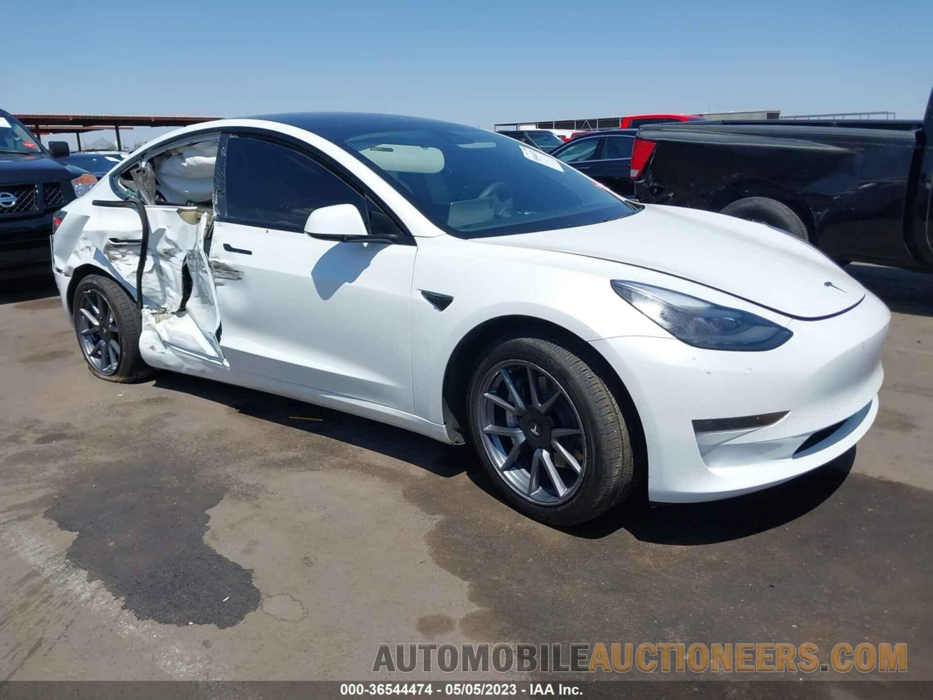 5YJ3E1EA2MF072444 TESLA MODEL 3 2021