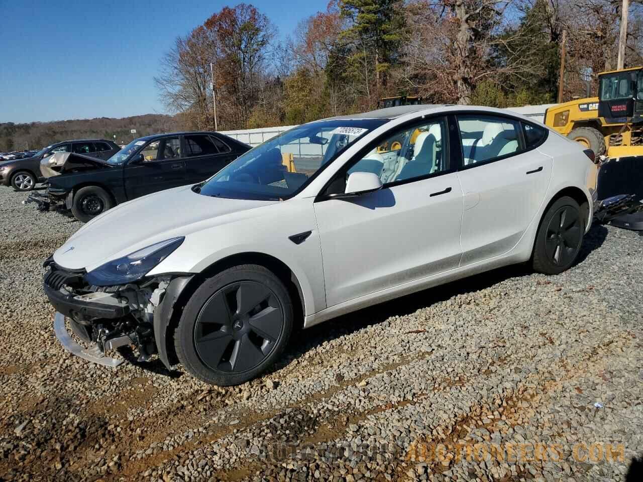 5YJ3E1EA2MF081743 TESLA MODEL 3 2021