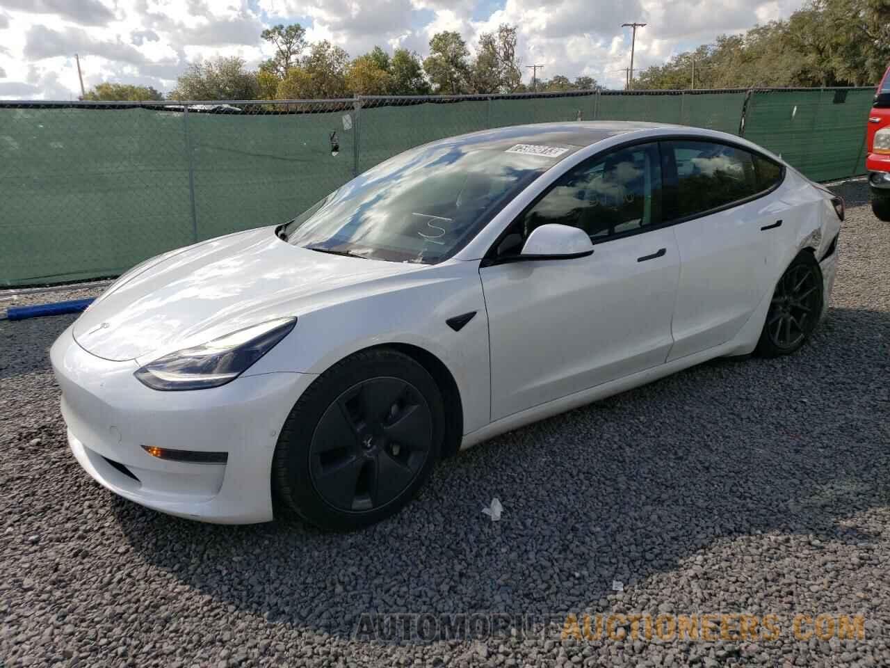 5YJ3E1EA2MF086733 TESLA MODEL 3 2021