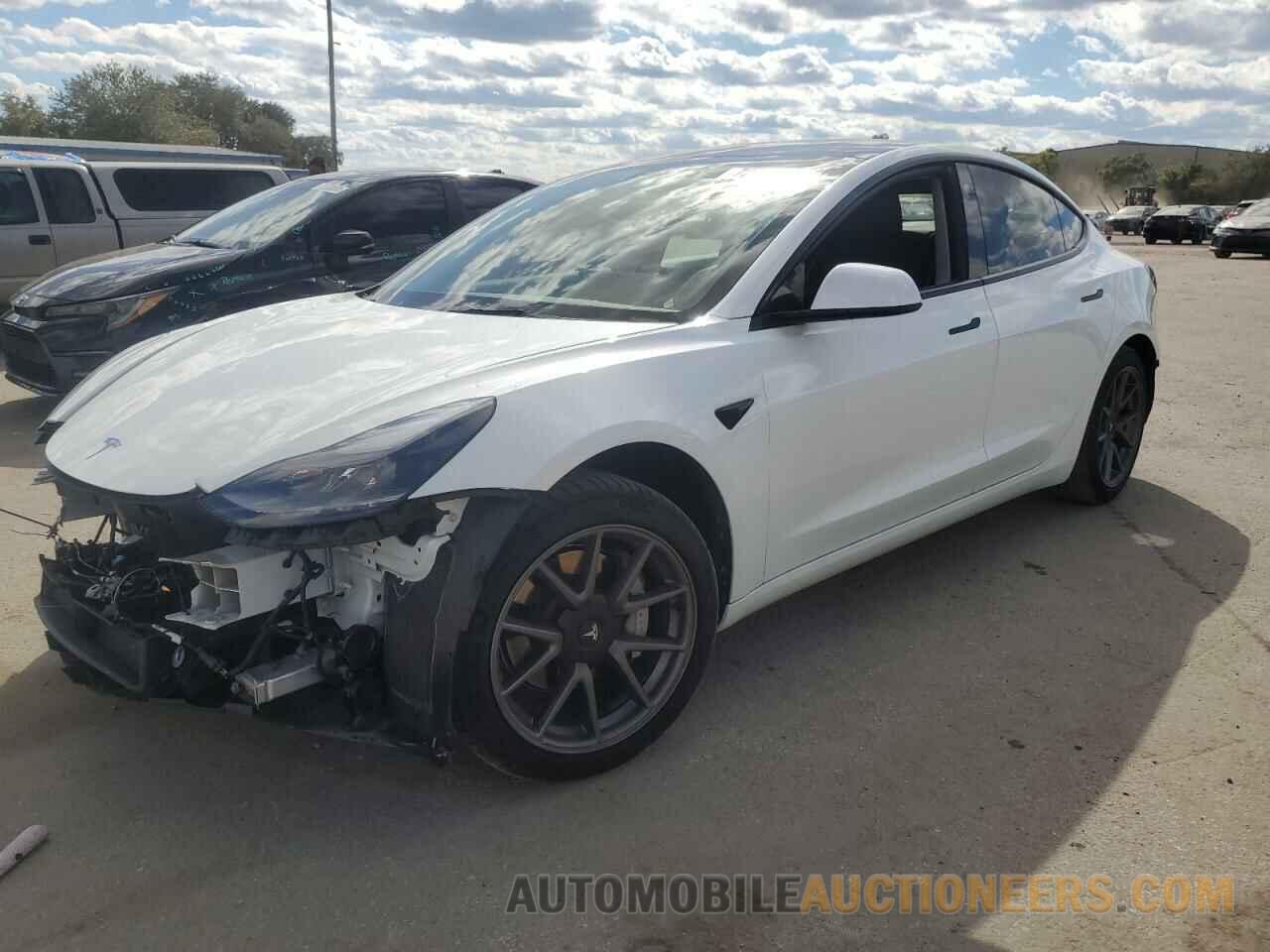 5YJ3E1EA2MF094511 TESLA MODEL 3 2021