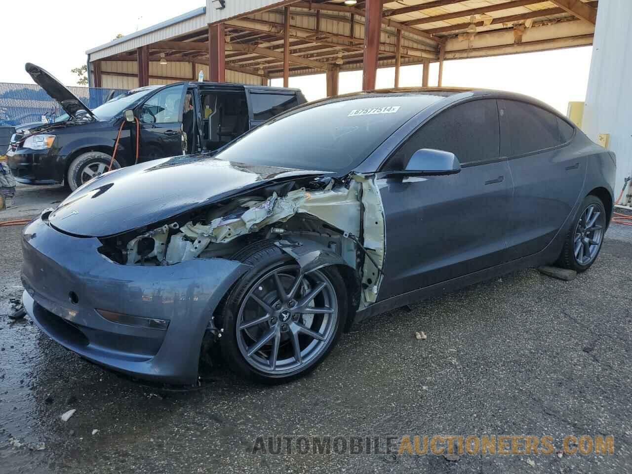 5YJ3E1EA2MF094573 TESLA MODEL 3 2021