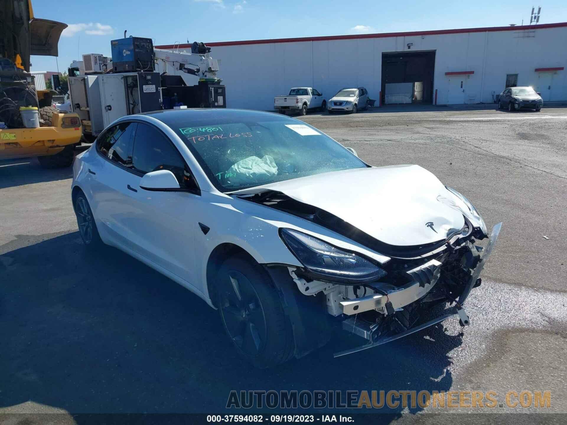 5YJ3E1EA2MF098025 TESLA MODEL 3 2021