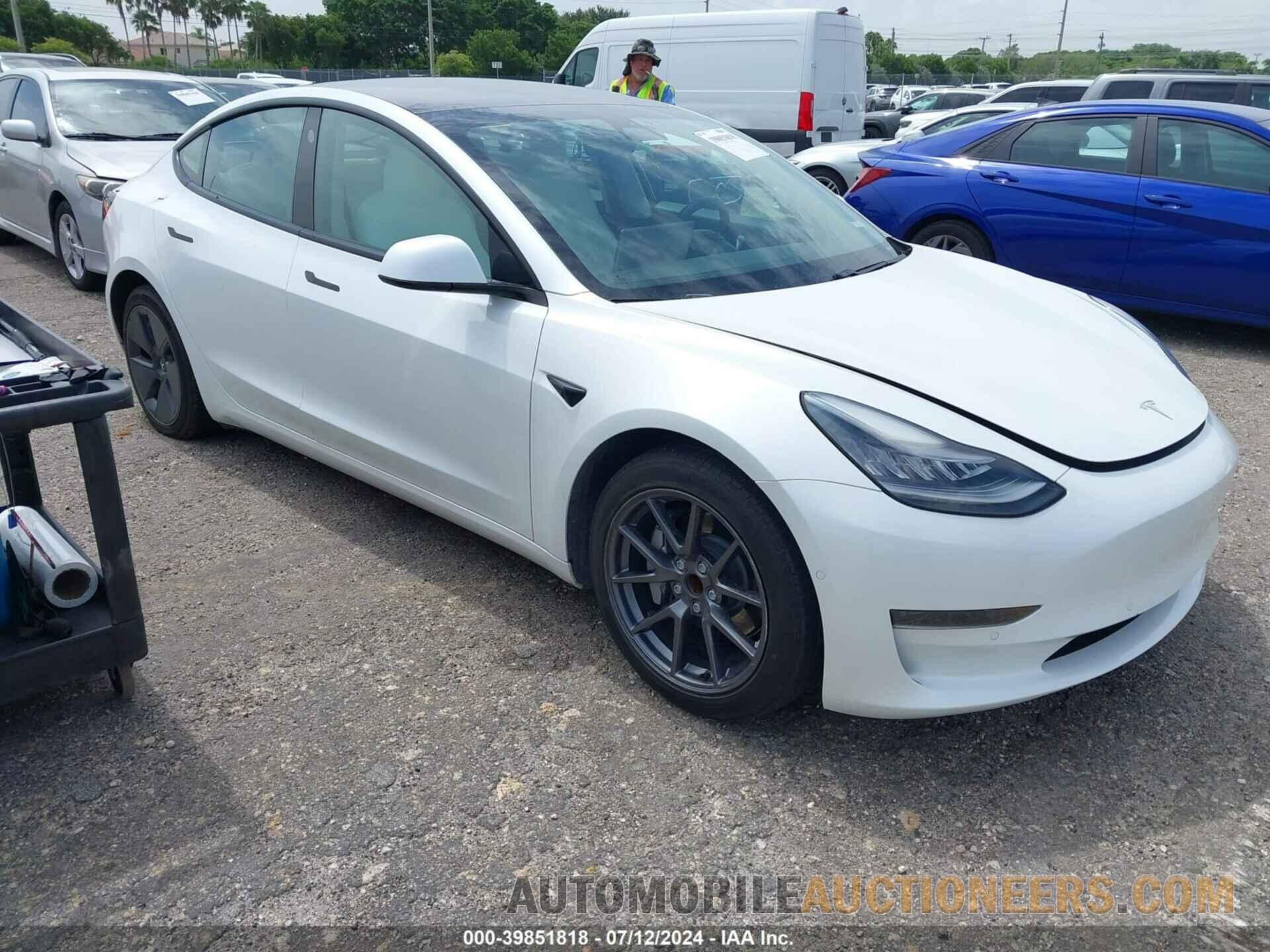 5YJ3E1EA2MF857403 TESLA MODEL 3 2021