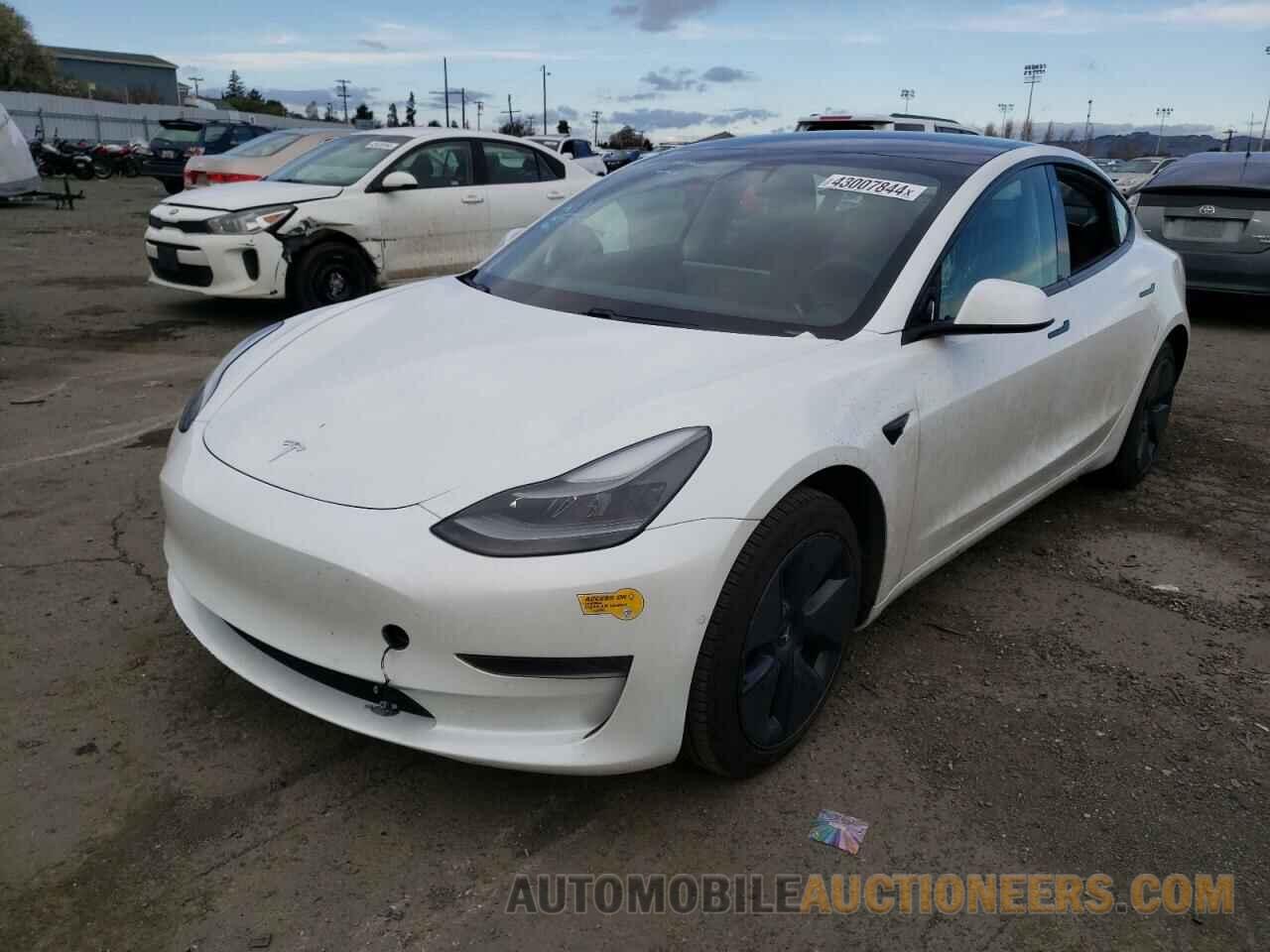 5YJ3E1EA2MF986984 TESLA MODEL 3 2021