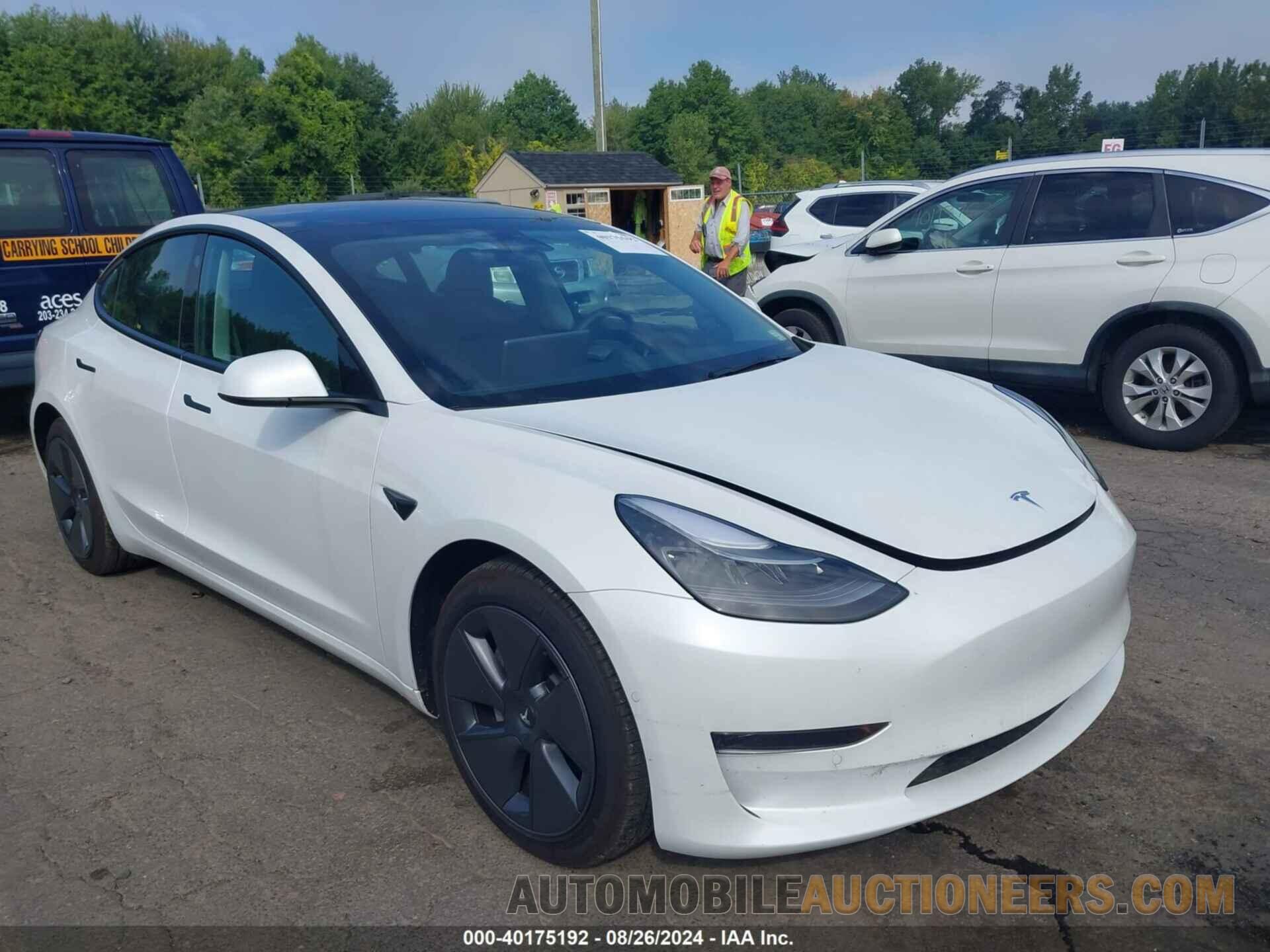 5YJ3E1EA2NF112443 TESLA MODEL 3 2022