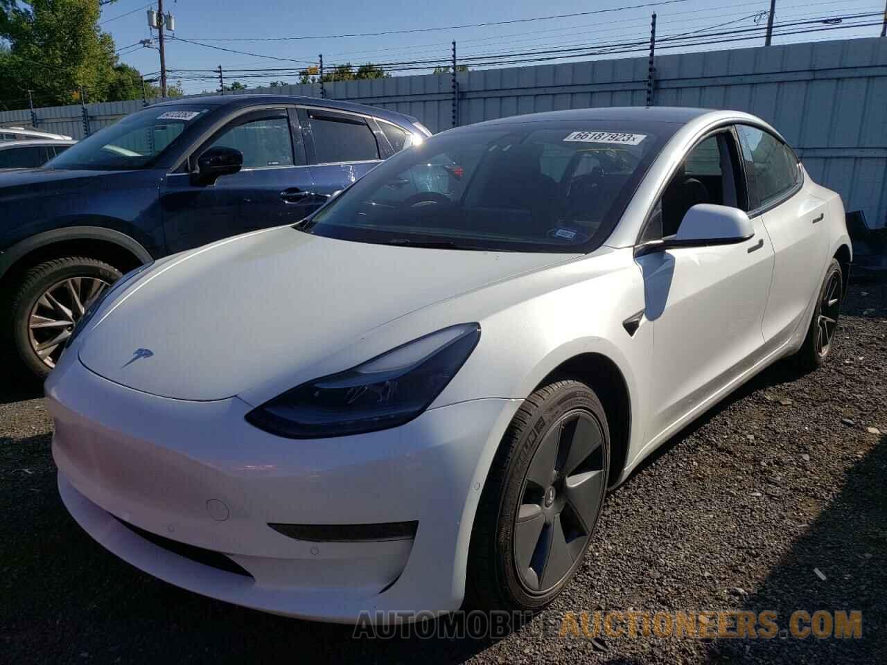 5YJ3E1EA2NF124317 TESLA MODEL 3 2022