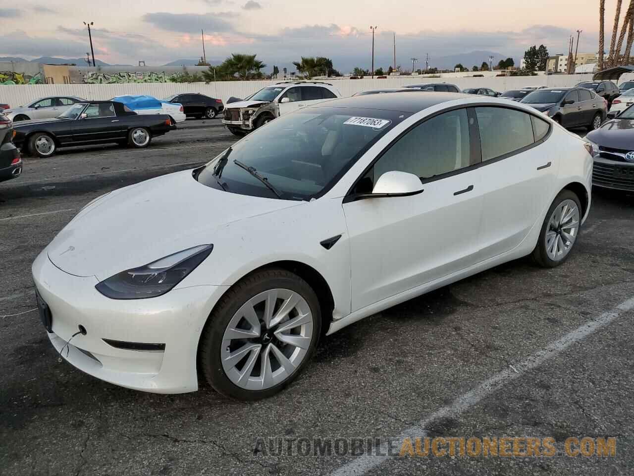 5YJ3E1EA2NF143868 TESLA MODEL 3 2022