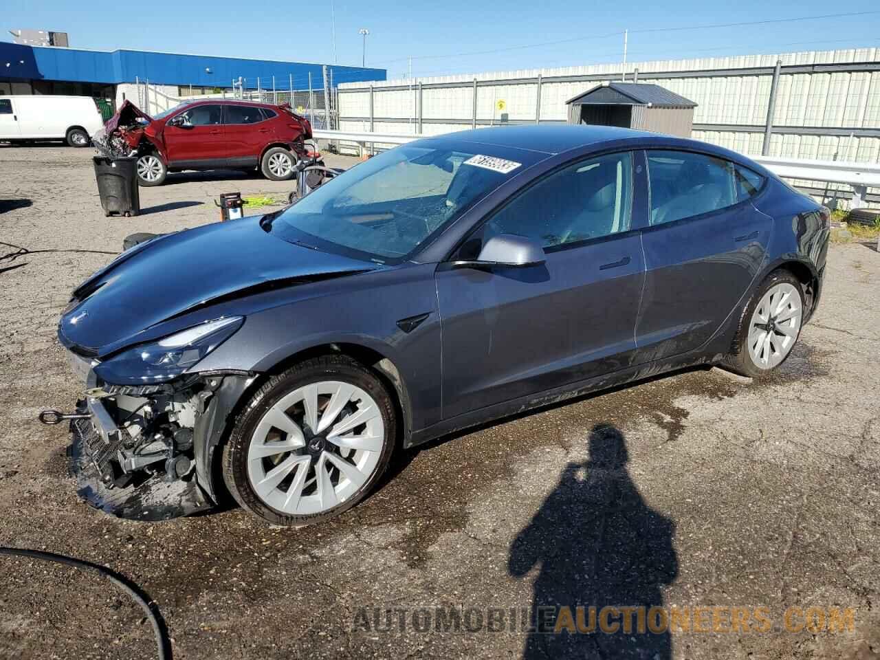 5YJ3E1EA2NF185425 TESLA MODEL 3 2022