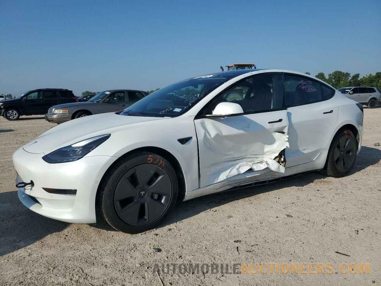 5YJ3E1EA2NF190012 TESLA MODEL 3 2022