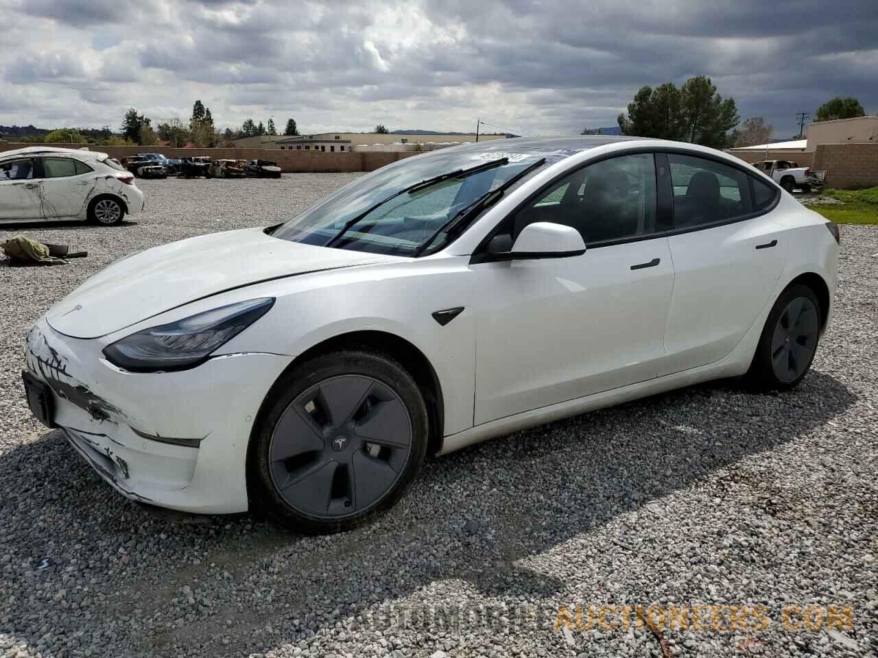 5YJ3E1EA2NF243047 TESLA MODEL 3 2022