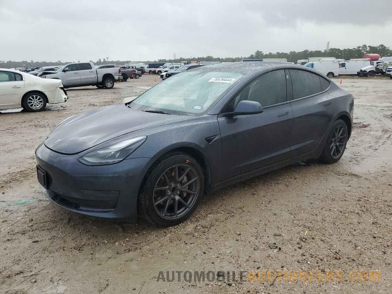 5YJ3E1EA2NF352818 TESLA MODEL 3 2022