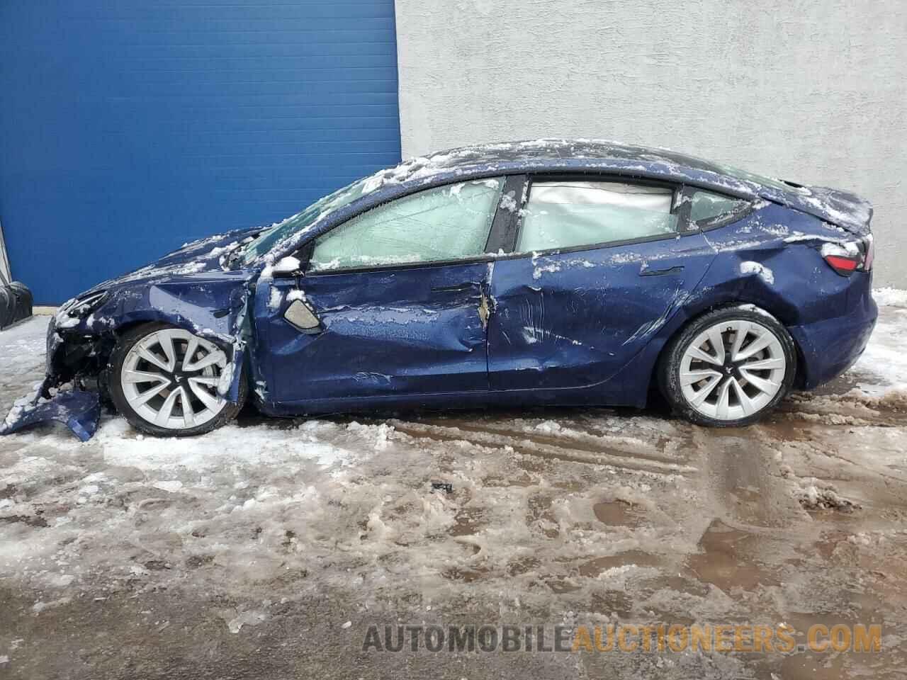 5YJ3E1EA2NF372597 TESLA MODEL 3 2022