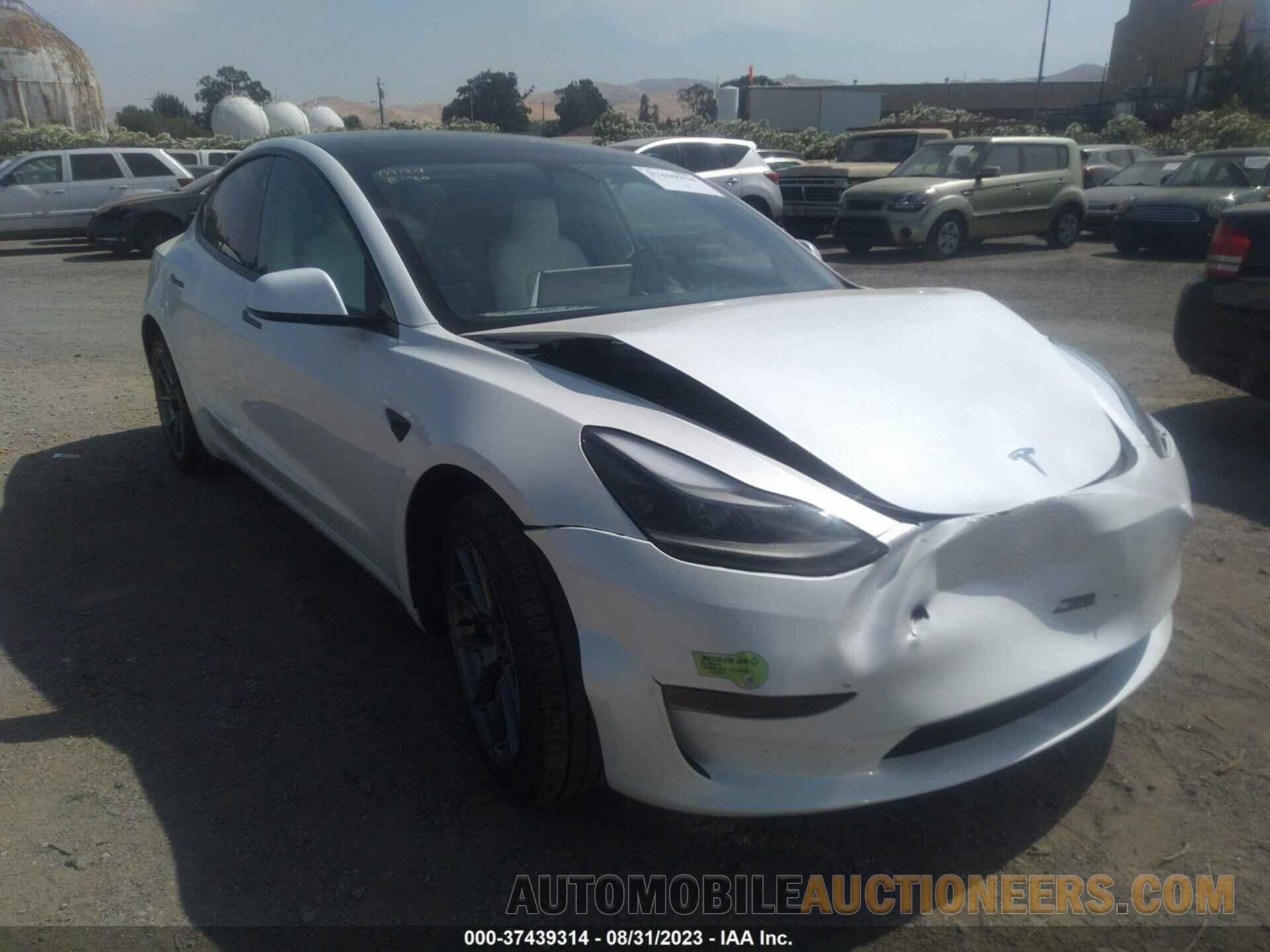 5YJ3E1EA2PF488949 TESLA MODEL 3 2023