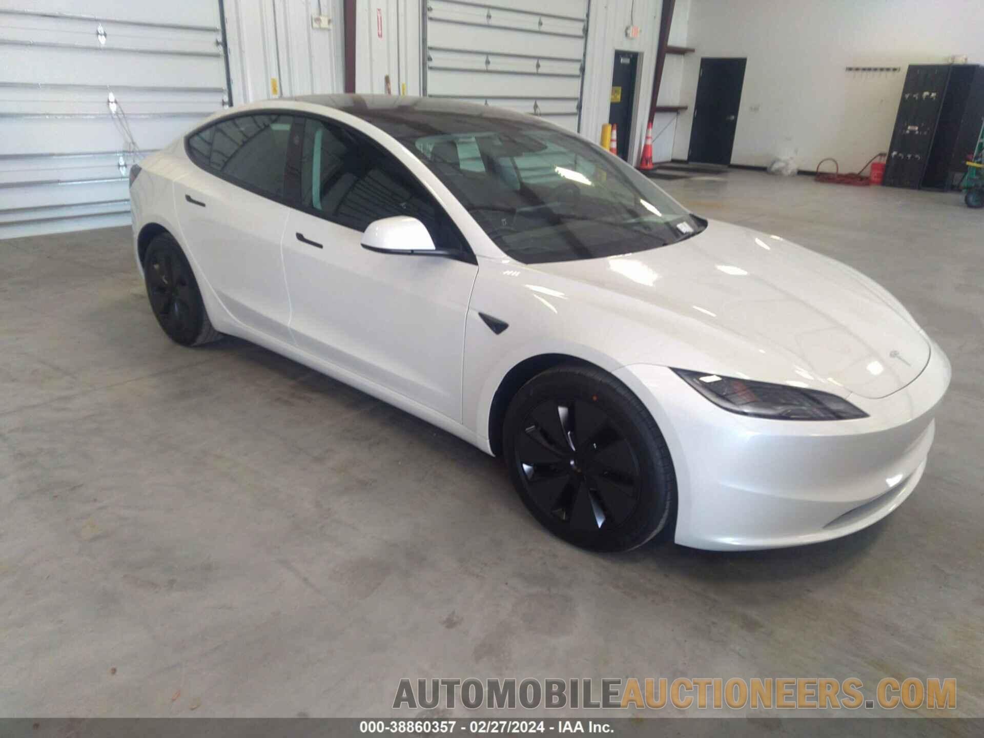 5YJ3E1EA2RF717469 TESLA MODEL 3 2024