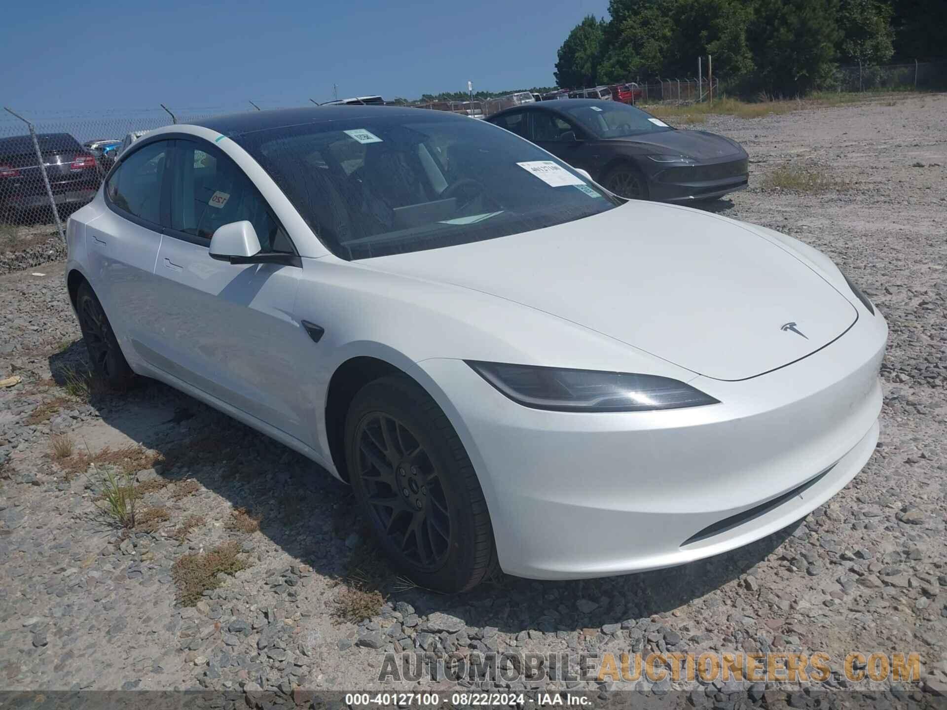 5YJ3E1EA2RF823727 TESLA MODEL 3 2024