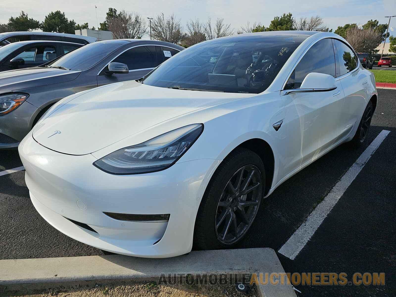 5YJ3E1EA3JF010658 Tesla Model 3 2018