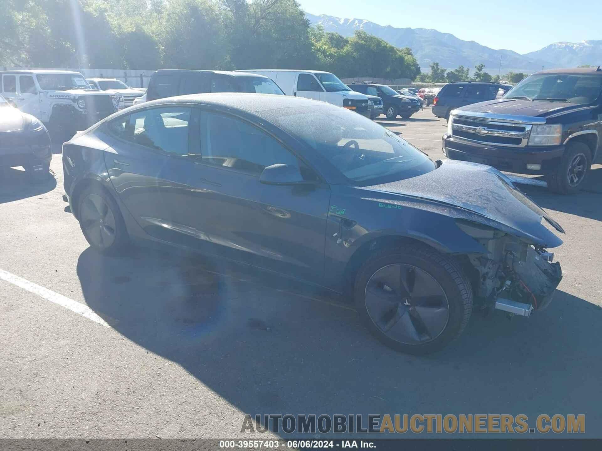 5YJ3E1EA3JF028173 TESLA MODEL 3 2018