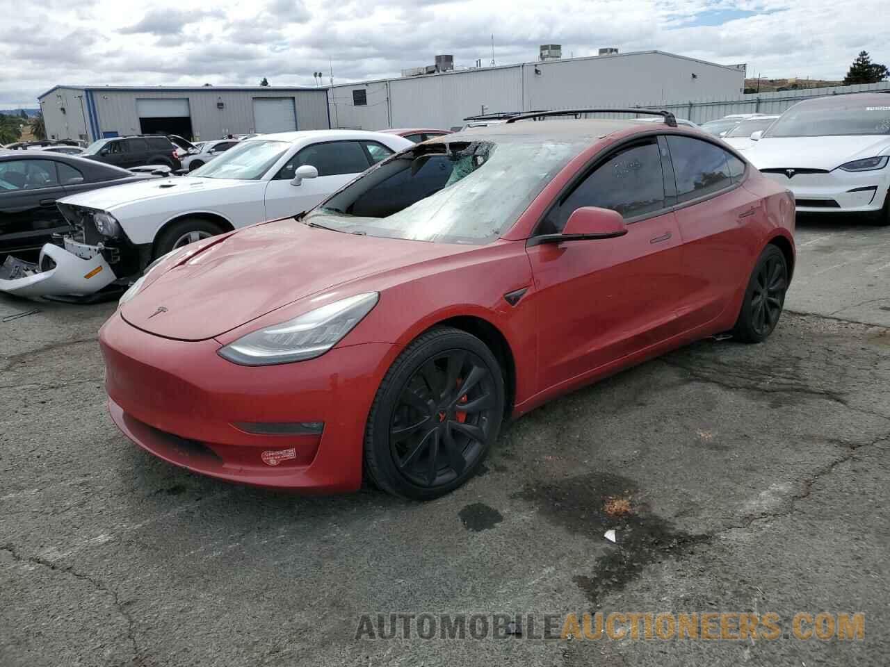 5YJ3E1EA3JF034944 TESLA MODEL 3 2018