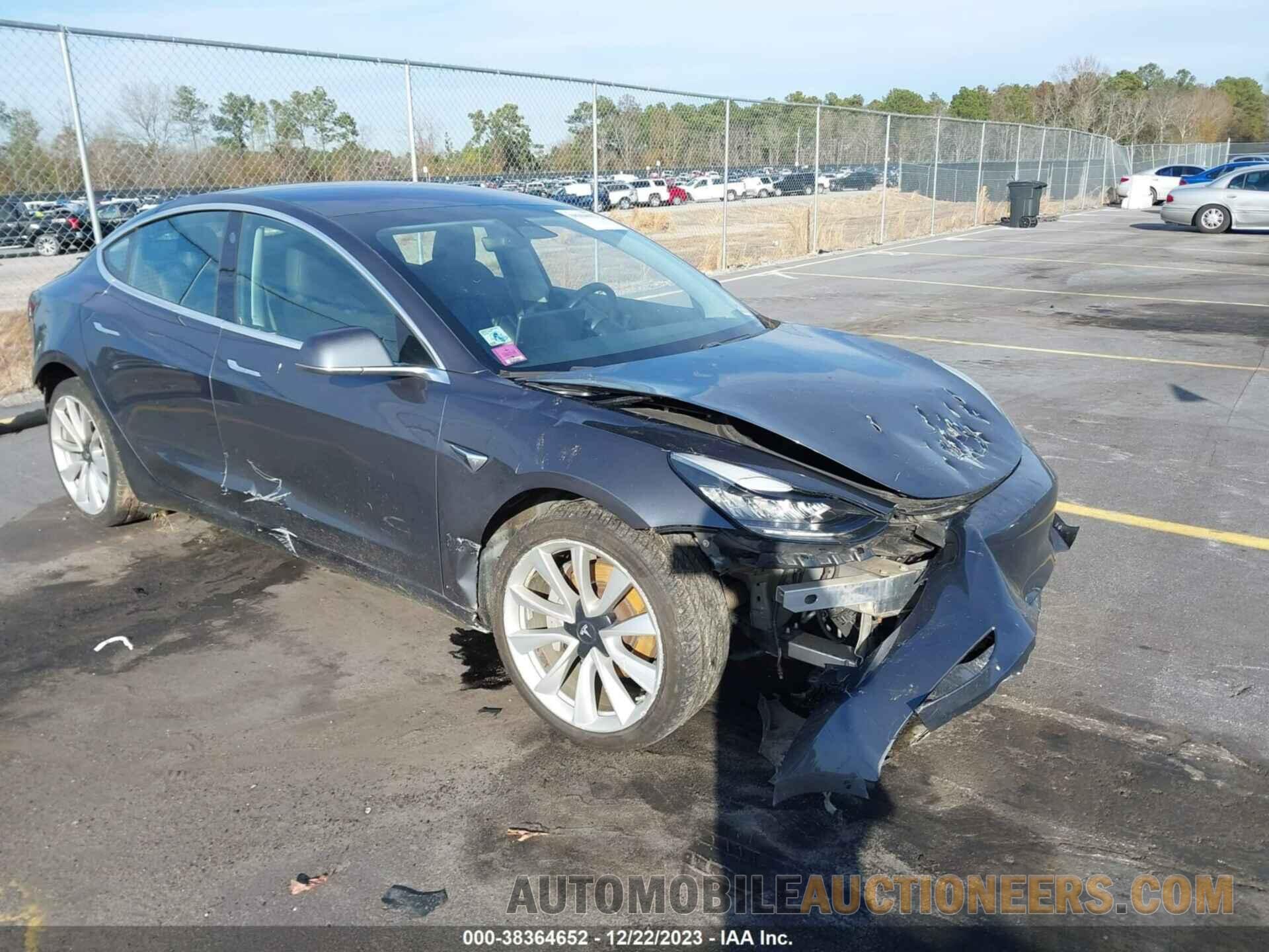 5YJ3E1EA3JF035706 TESLA MODEL 3 2018