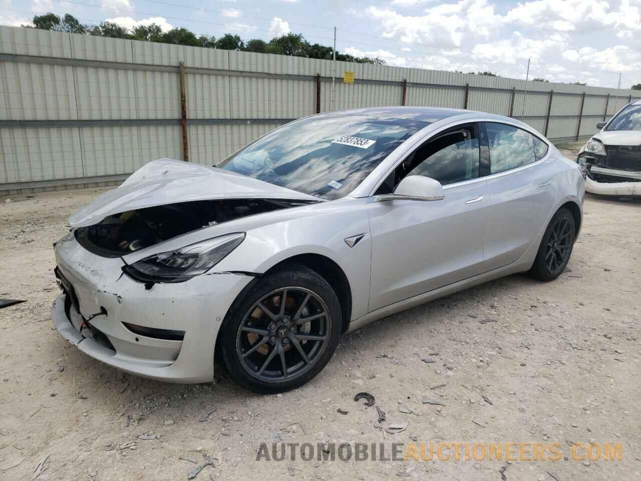 5YJ3E1EA3JF037357 TESLA MODEL 3 2018