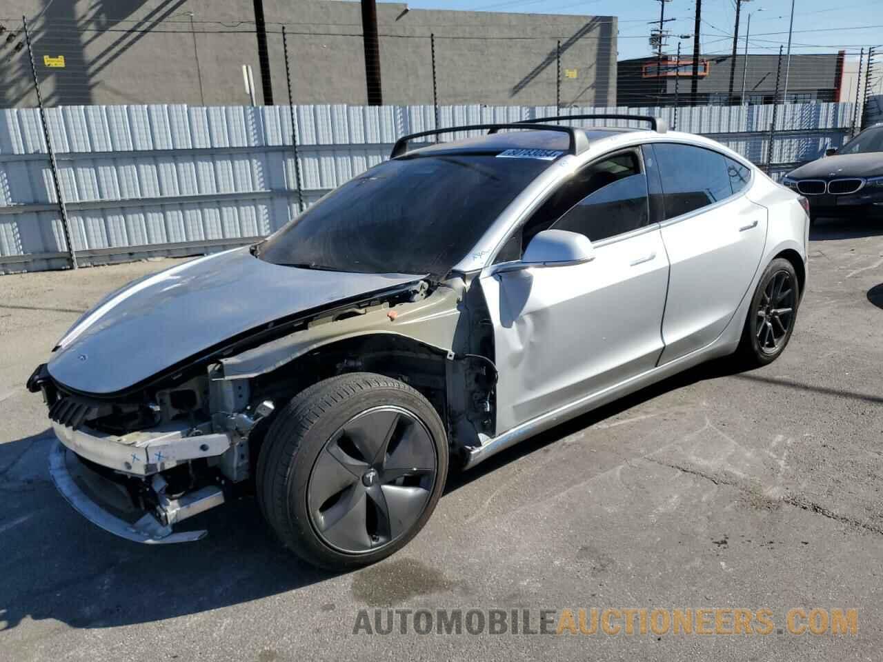 5YJ3E1EA3JF040727 TESLA MODEL 3 2018