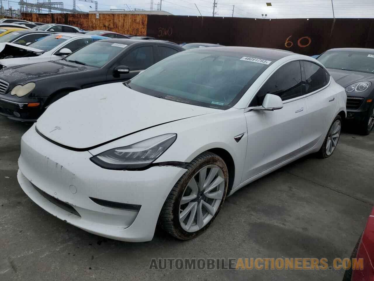 5YJ3E1EA3JF042901 TESLA MODEL 3 2018